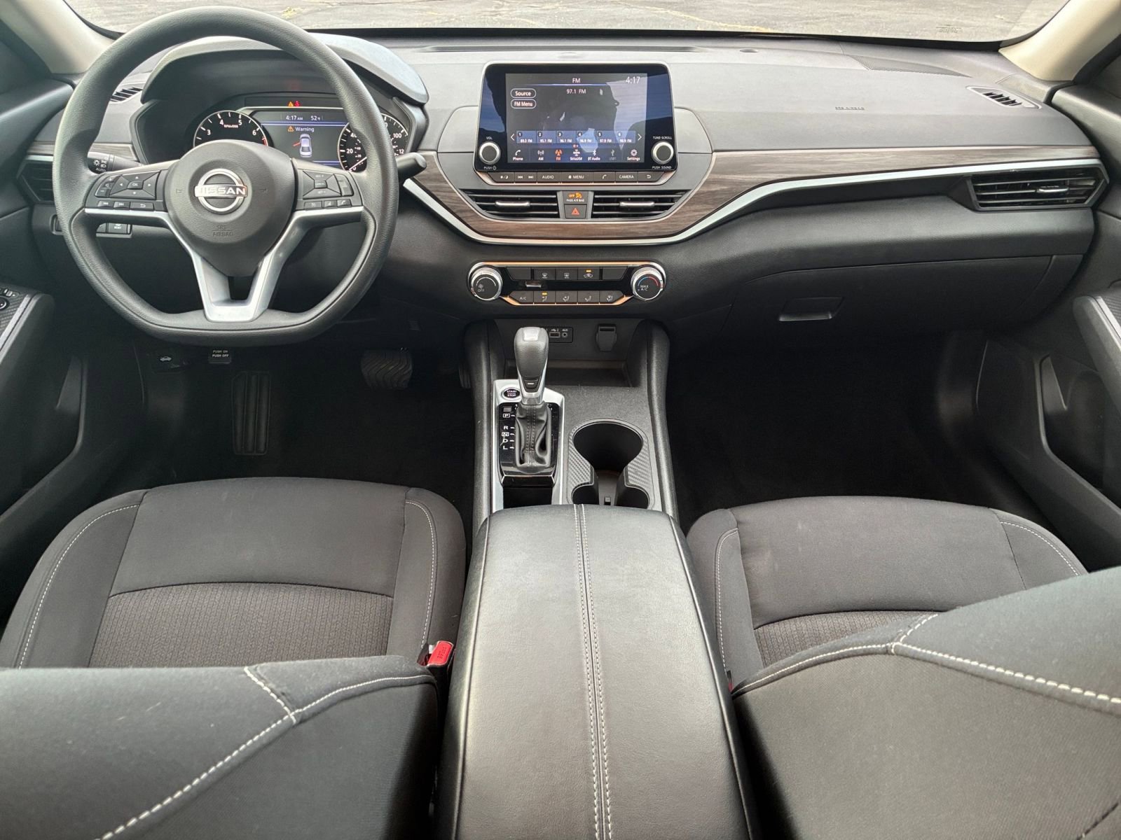 Thumbnail: 2025 Nissan Altima - 32