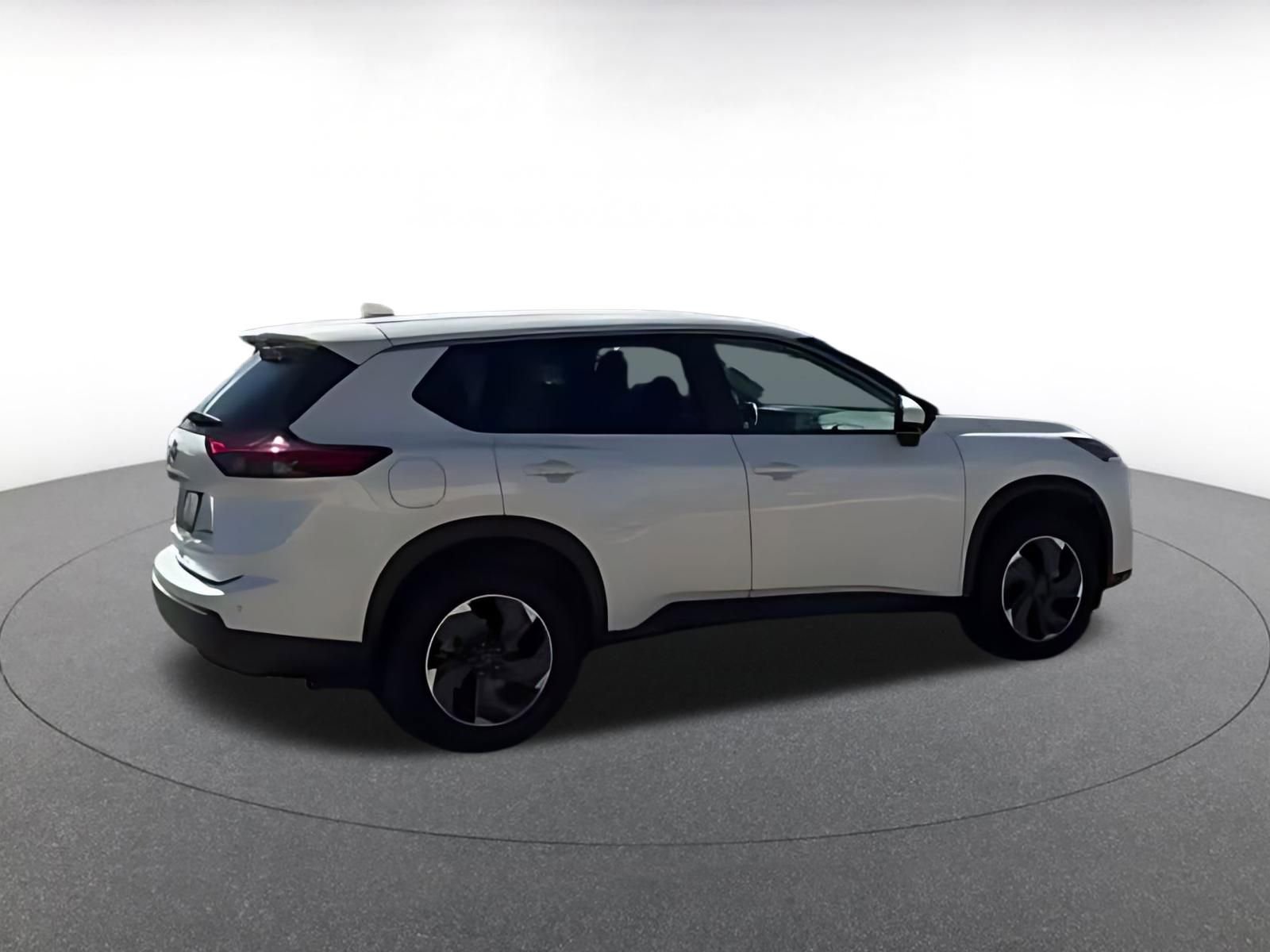 Thumbnail: 2024 Nissan Rogue - 11