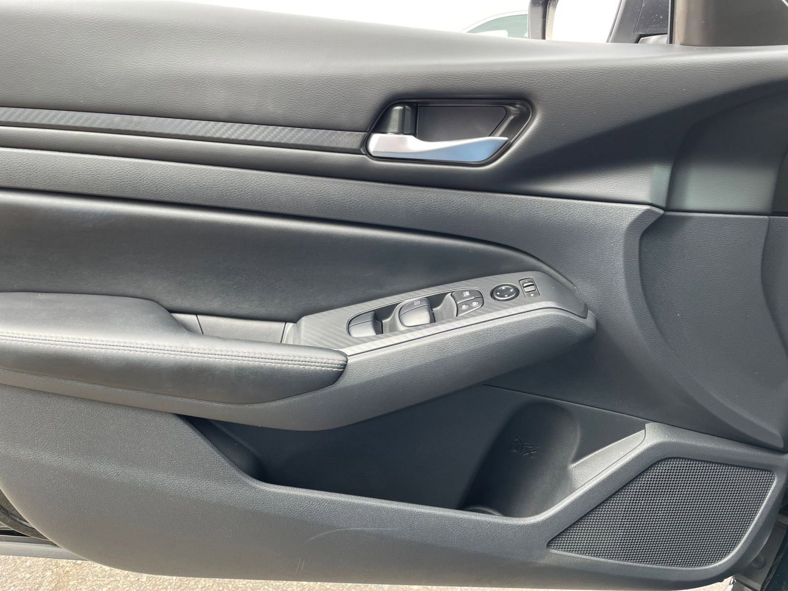 Thumbnail: 2025 Nissan Altima - 18