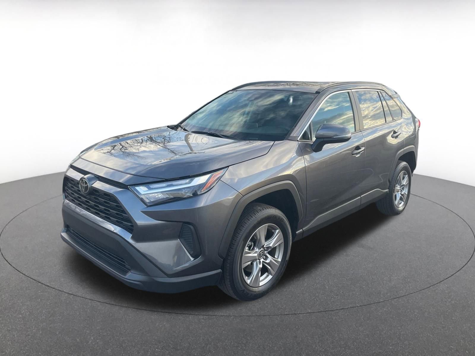 Thumbnail: 2025 Toyota RAV4 - 4