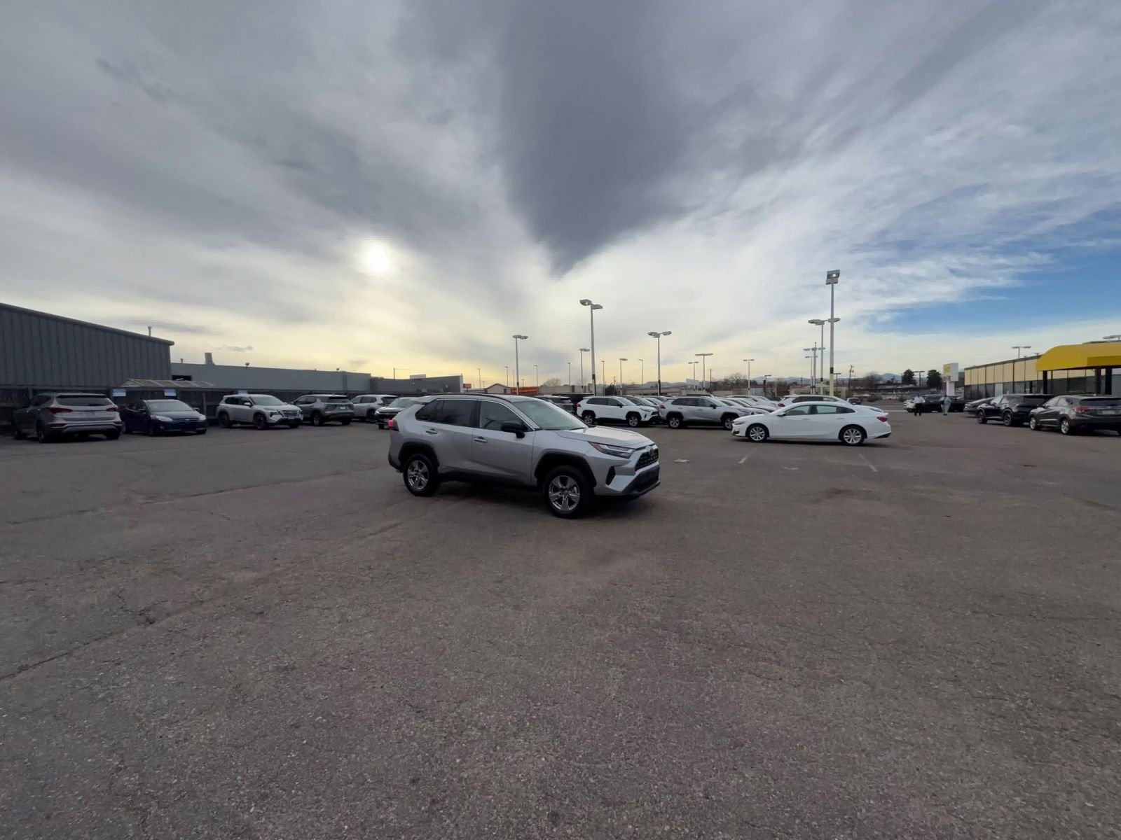 Thumbnail: 2025 Toyota RAV4 - 9