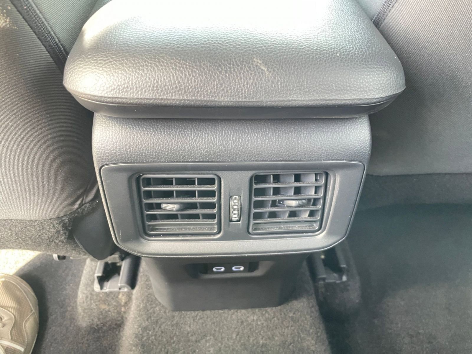 Thumbnail: 2025 Toyota RAV4 - 24