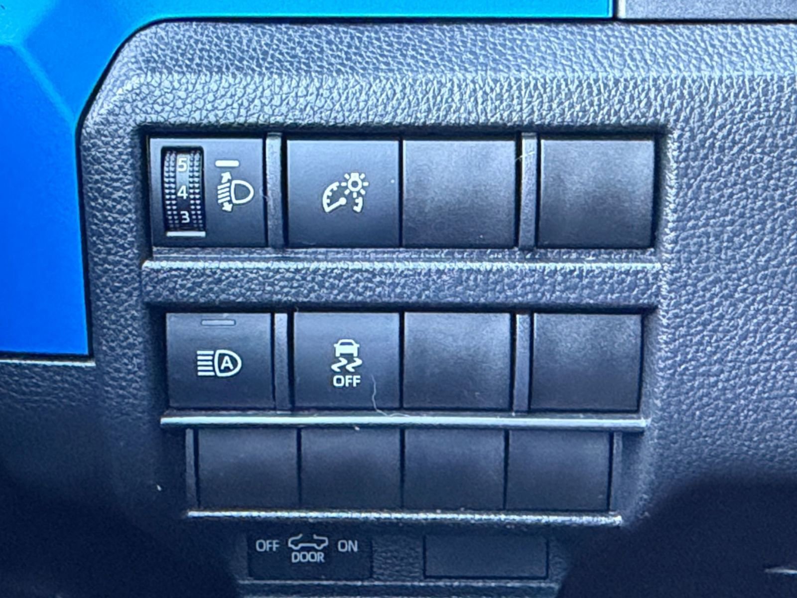 Thumbnail: 2025 Toyota Tacoma - 33