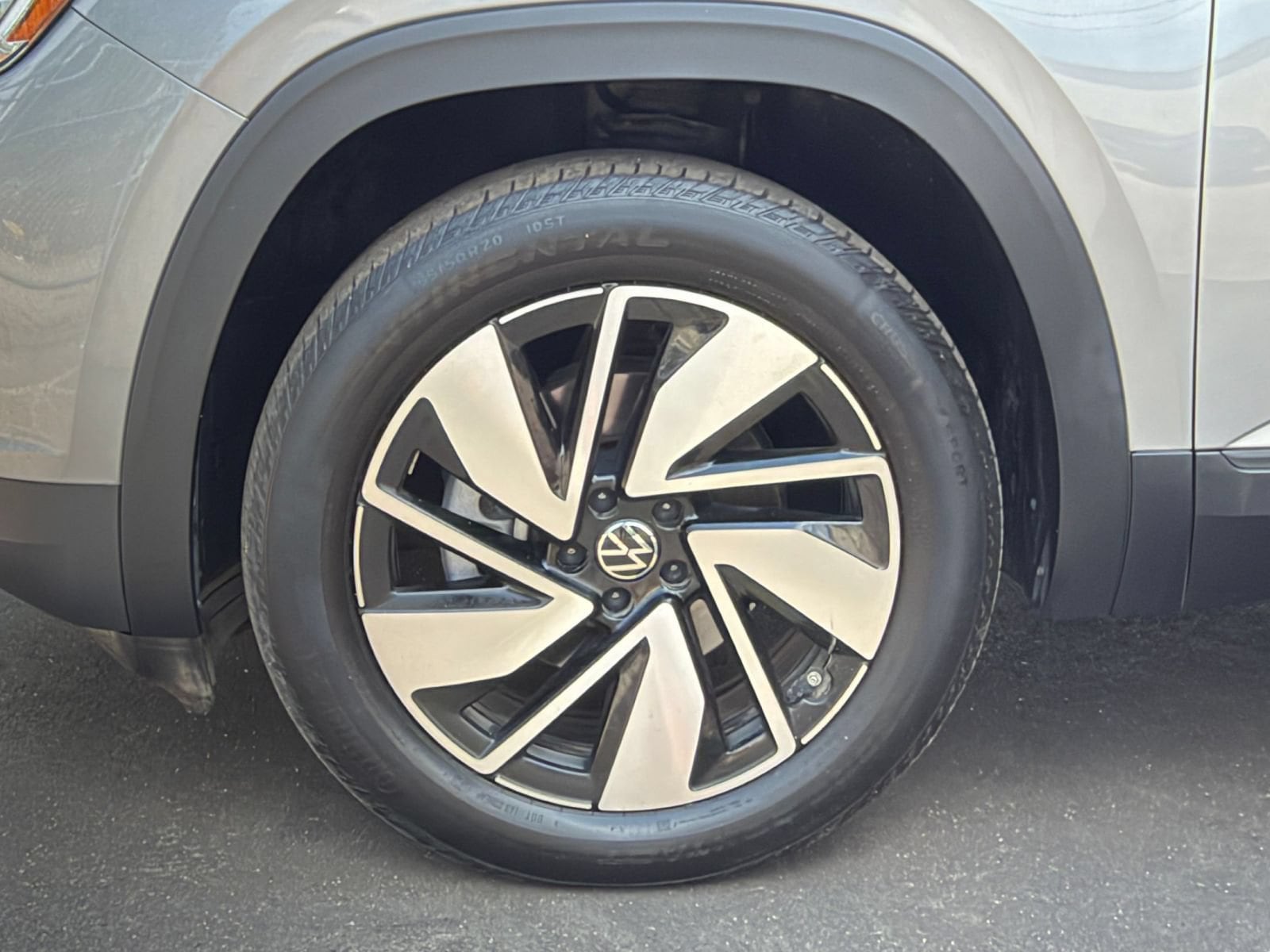 Thumbnail: 2024 Volkswagen Atlas - 30
