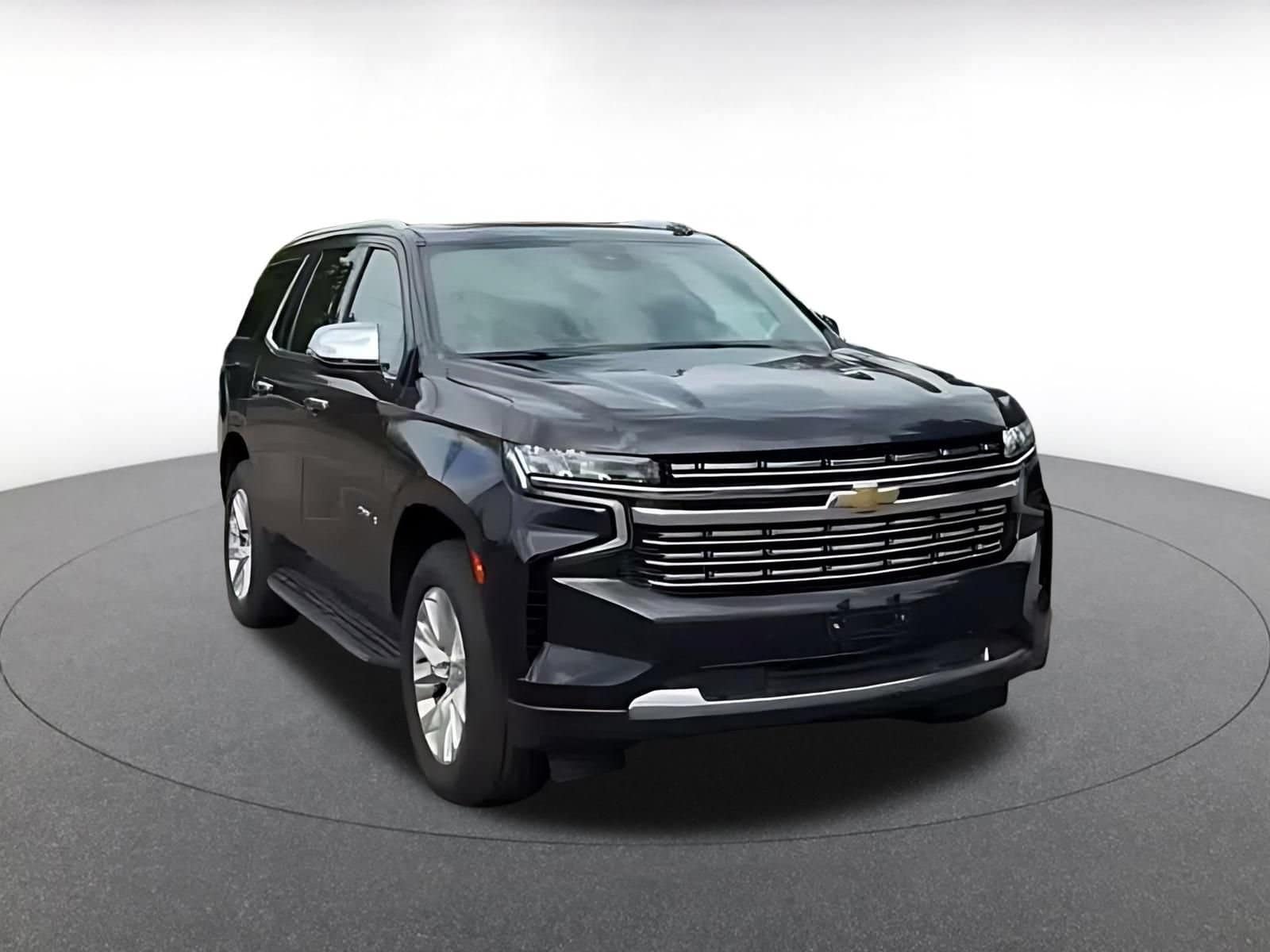 Thumbnail: 2023 Chevrolet Tahoe - 3