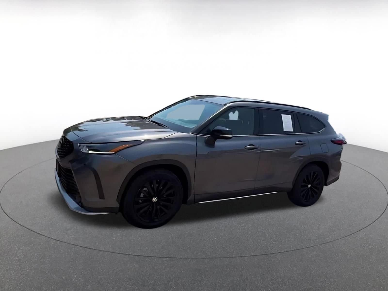 Thumbnail: 2025 Toyota Highlander - 8
