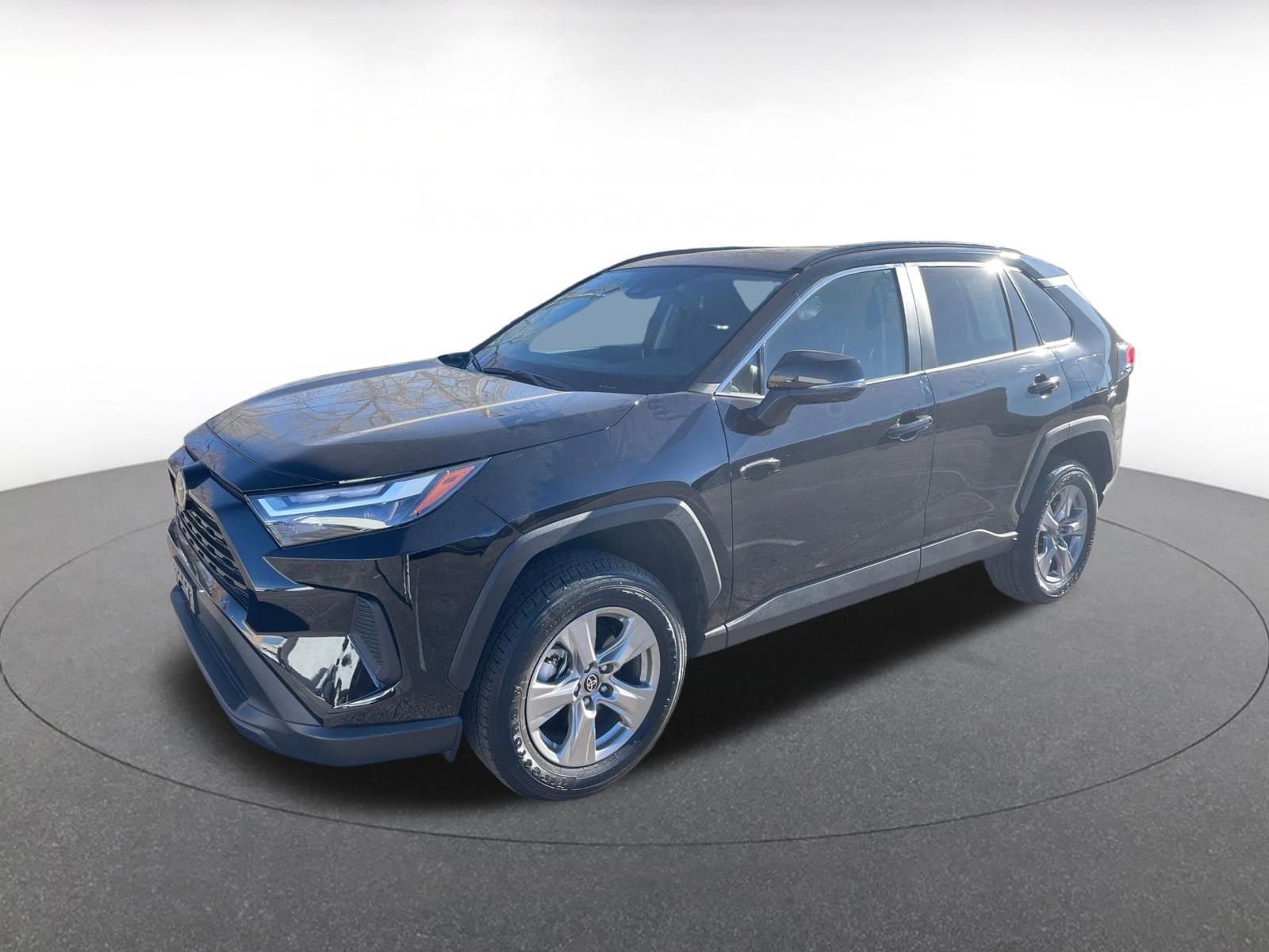 Thumbnail: 2025 Toyota RAV4 - 3