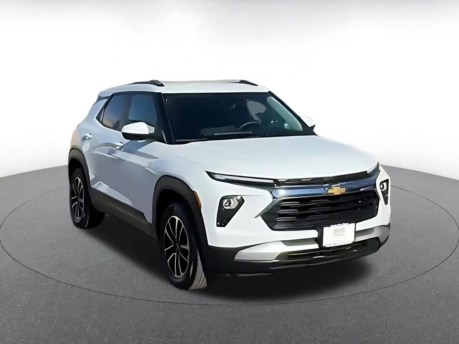 Thumbnail: 2025 Chevrolet TrailBlazer - 2