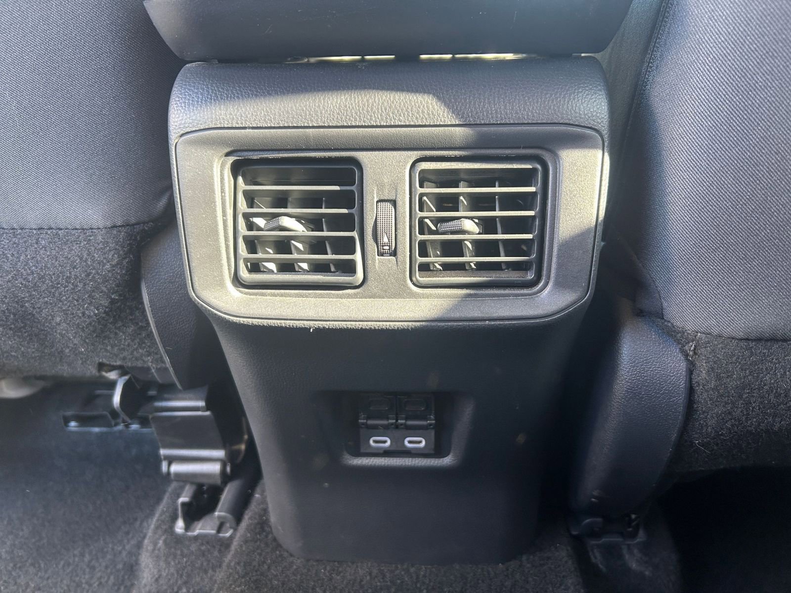 Thumbnail: 2025 Toyota RAV4 - 24