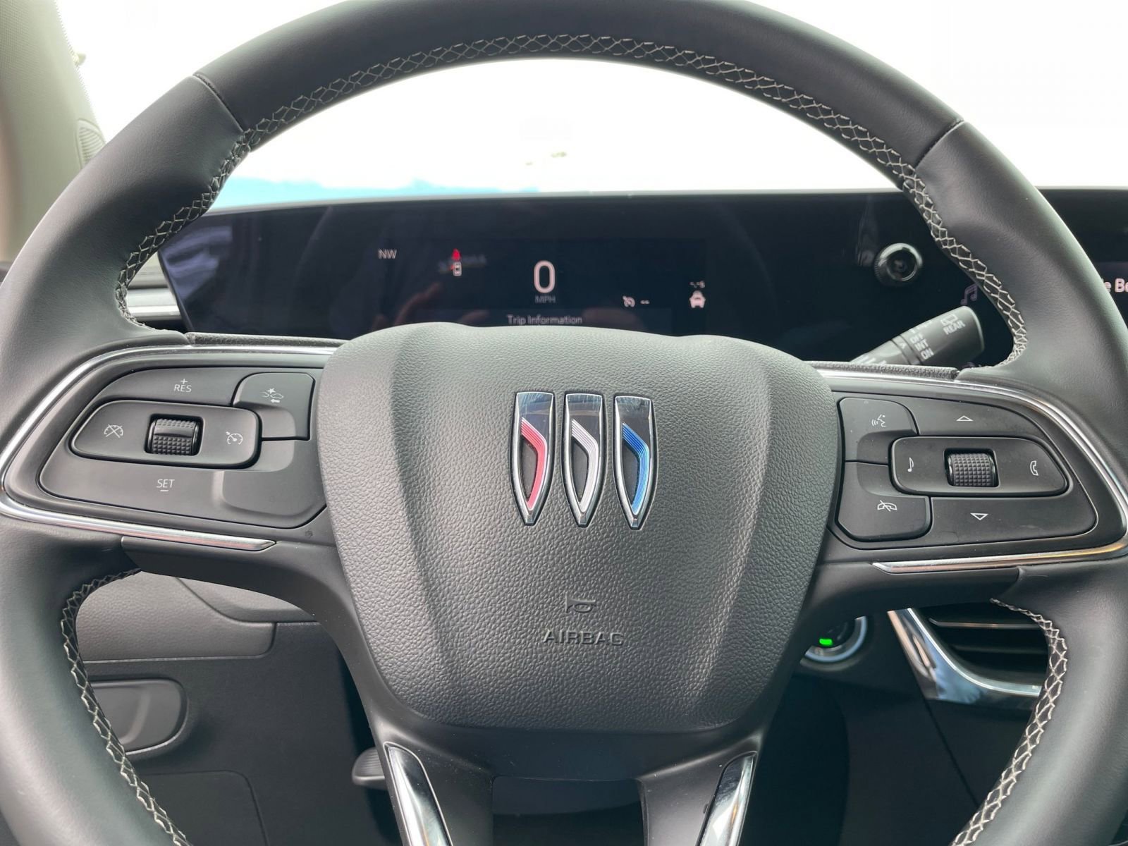 Thumbnail: 2025 Buick Encore GX - 27