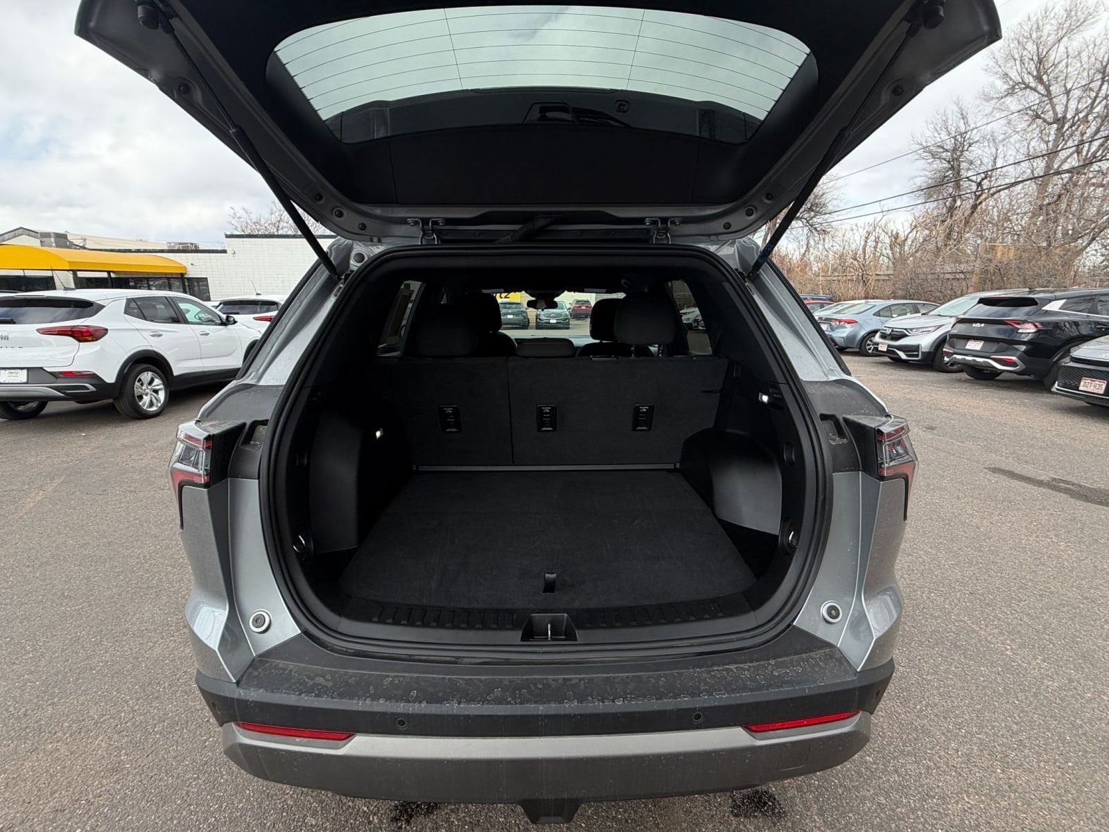 Thumbnail: 2025 Chevrolet Equinox - 28