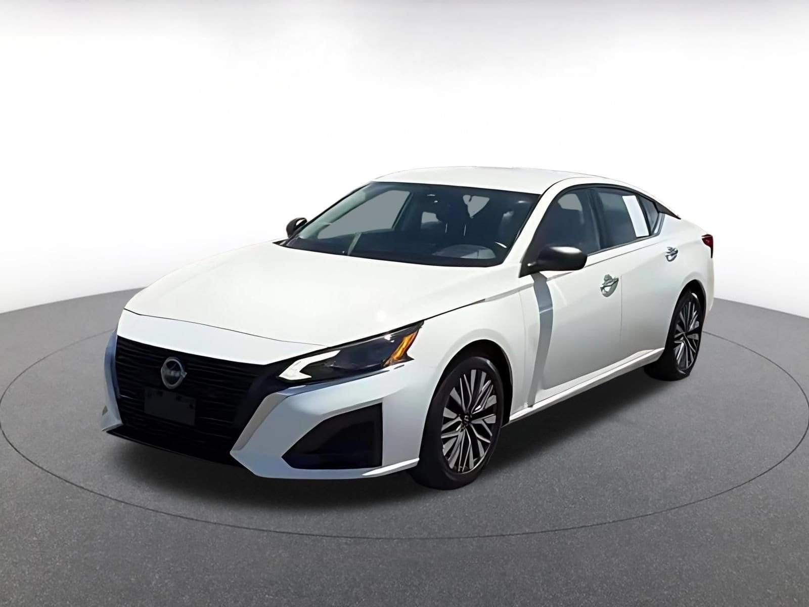 Thumbnail: 2025 Nissan Altima - 7