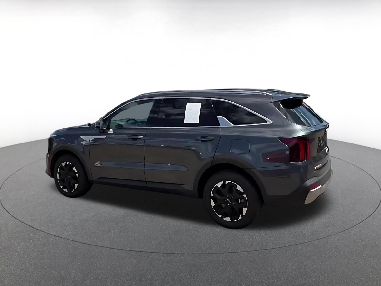 Thumbnail: 2024 Kia Sorento - 11