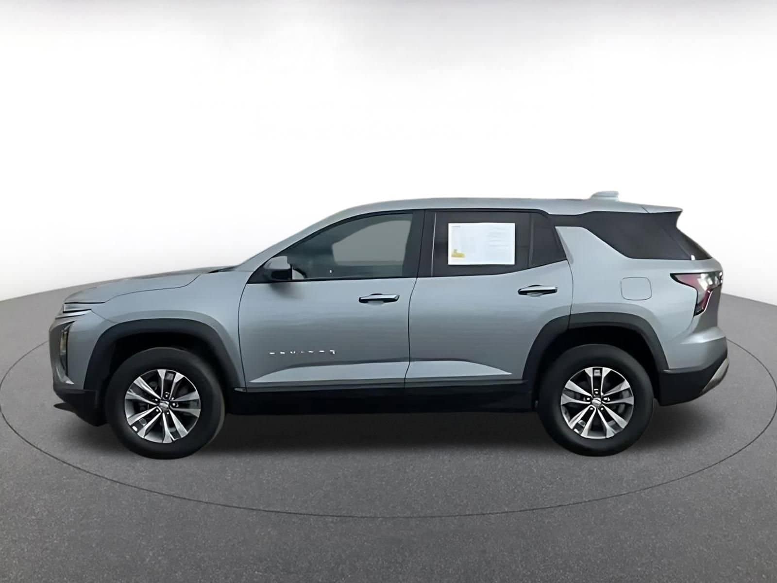 Thumbnail: 2025 Chevrolet Equinox - 9