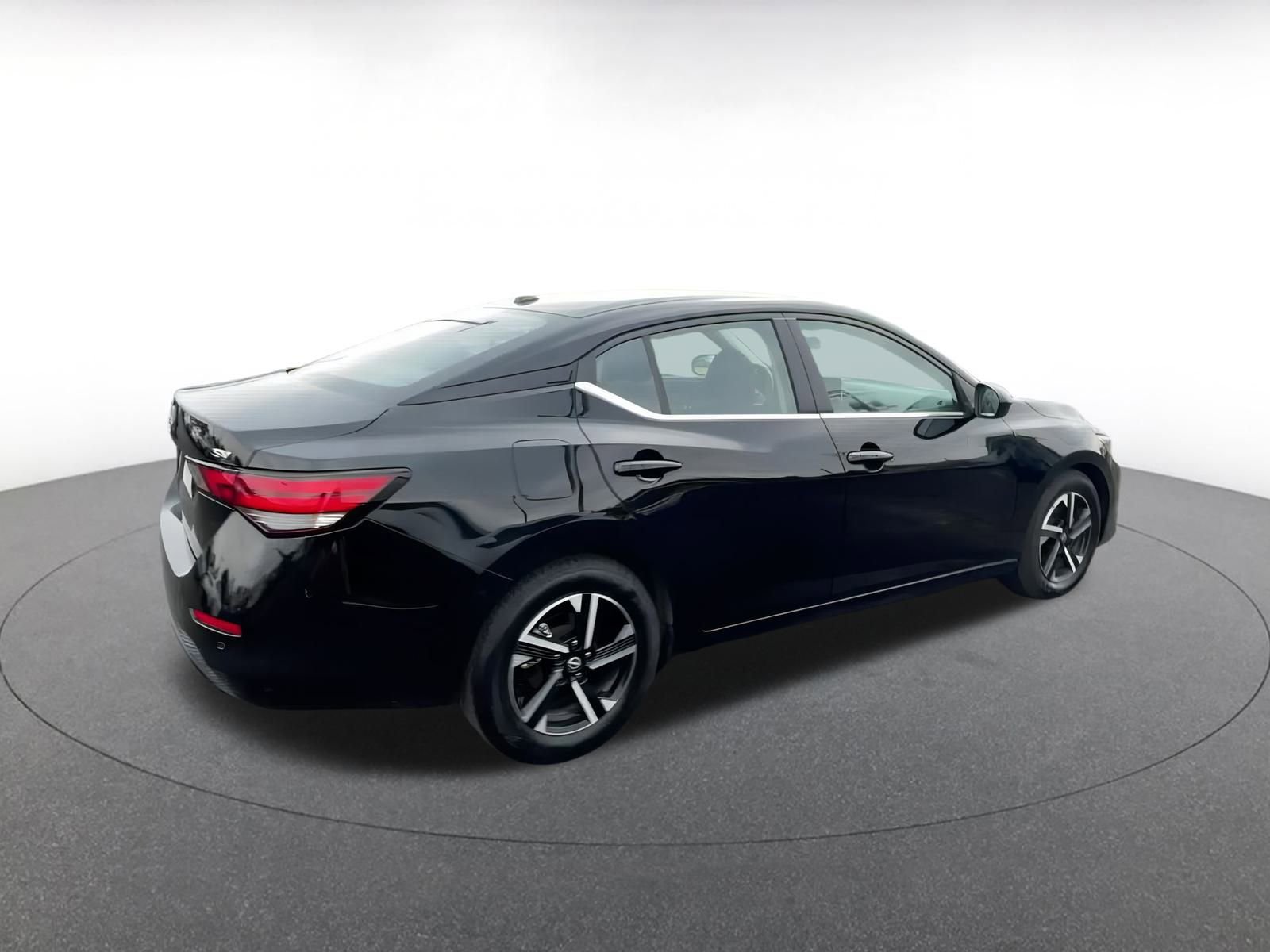 Thumbnail: 2024 Nissan Sentra - 15