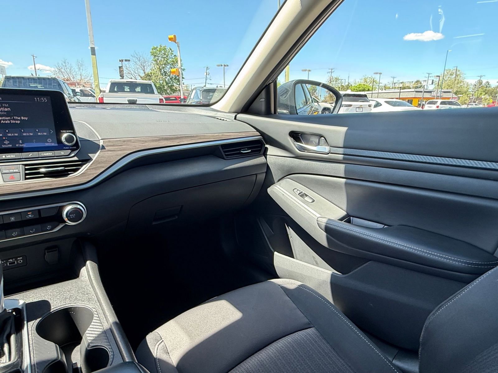 Thumbnail: 2025 Nissan Altima - 33