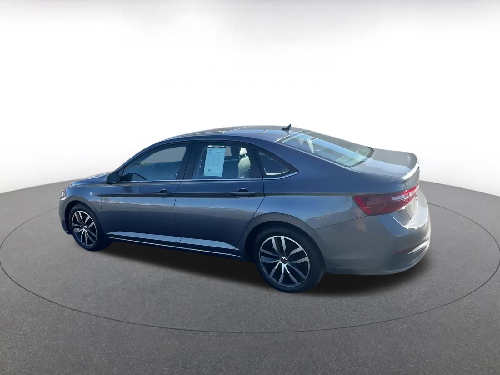 Thumbnail: 2025 Volkswagen Jetta - 9