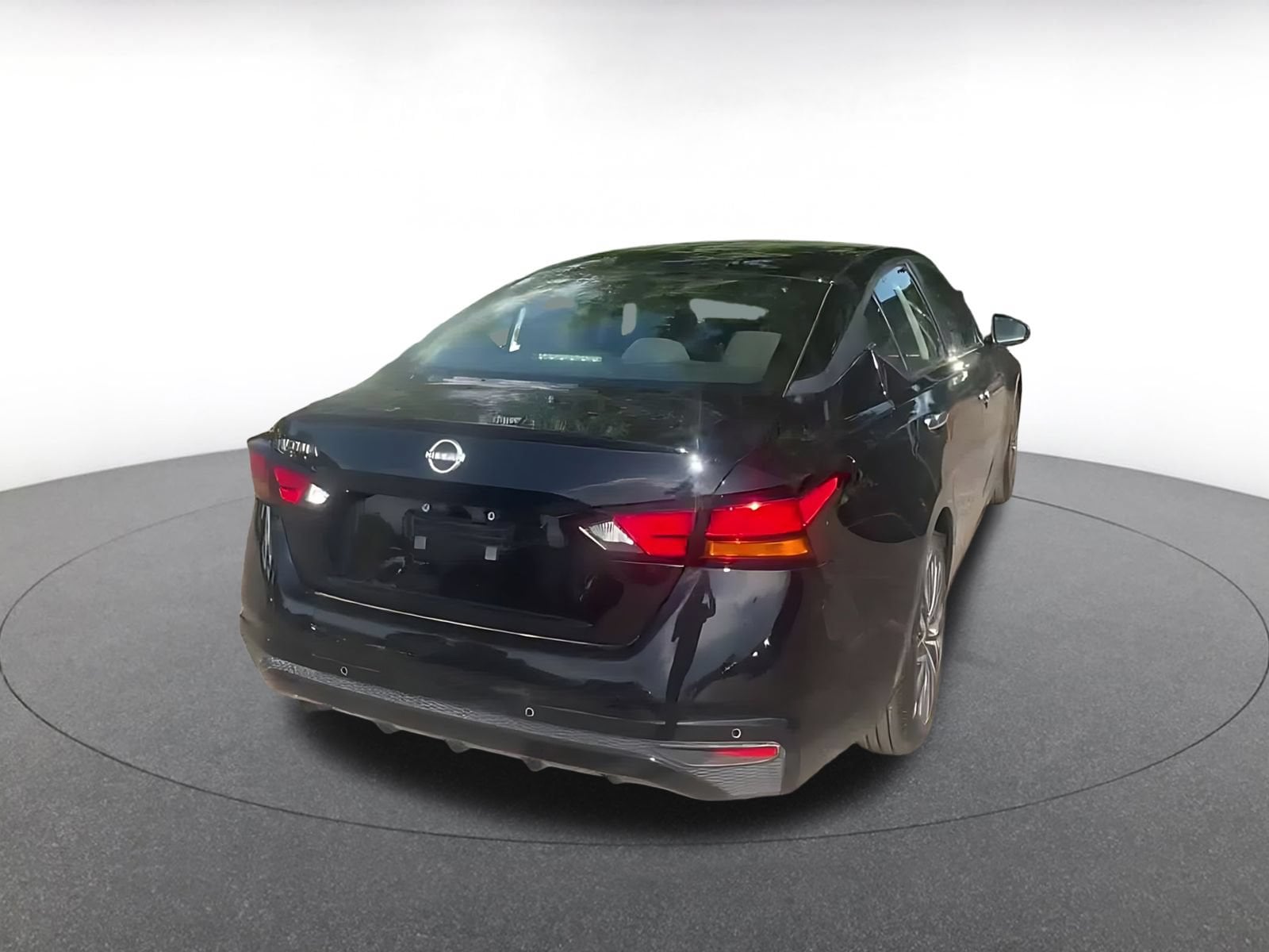 Thumbnail: 2025 Nissan Altima - 12