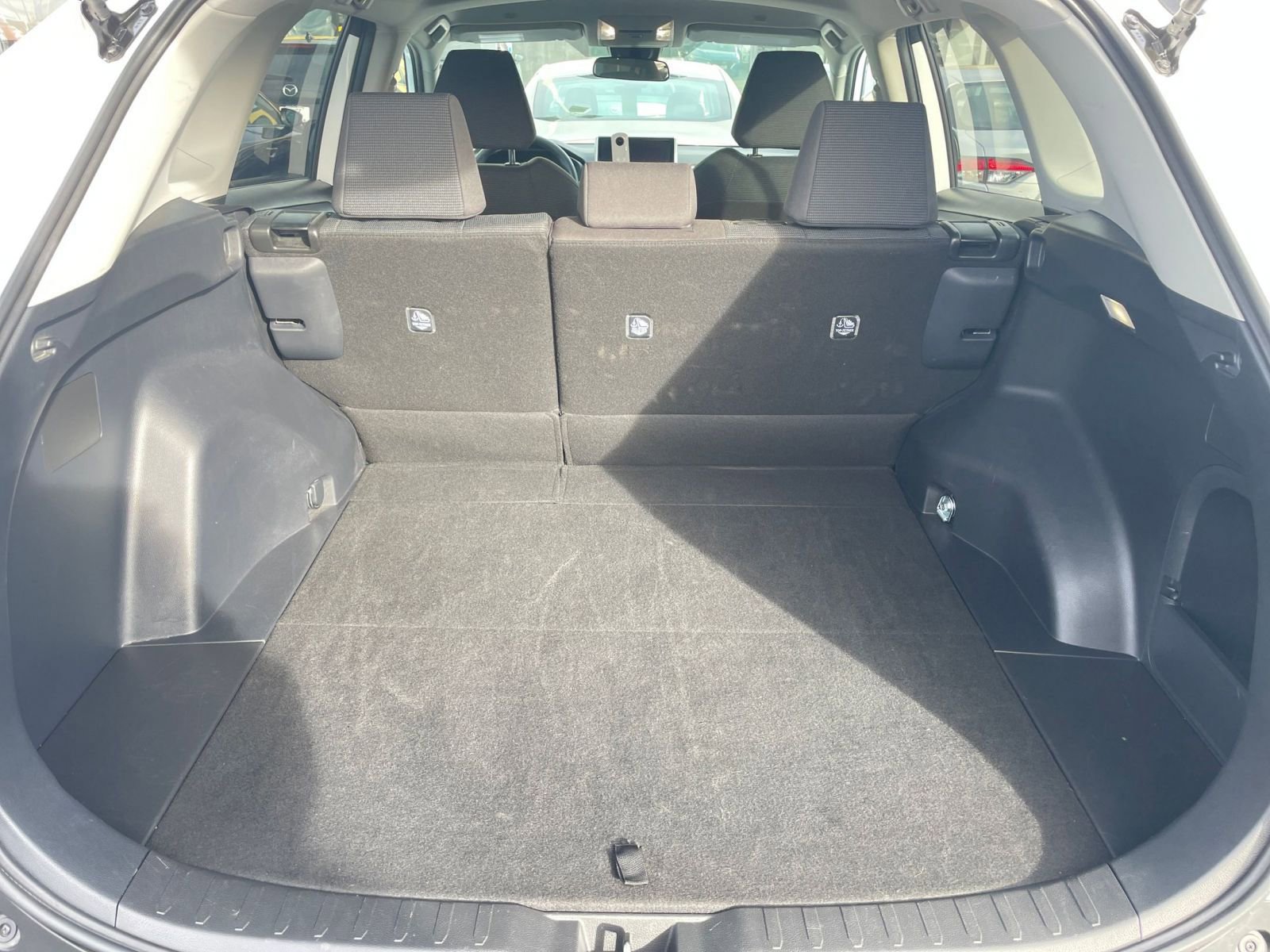 Thumbnail: 2025 Toyota RAV4 - 31