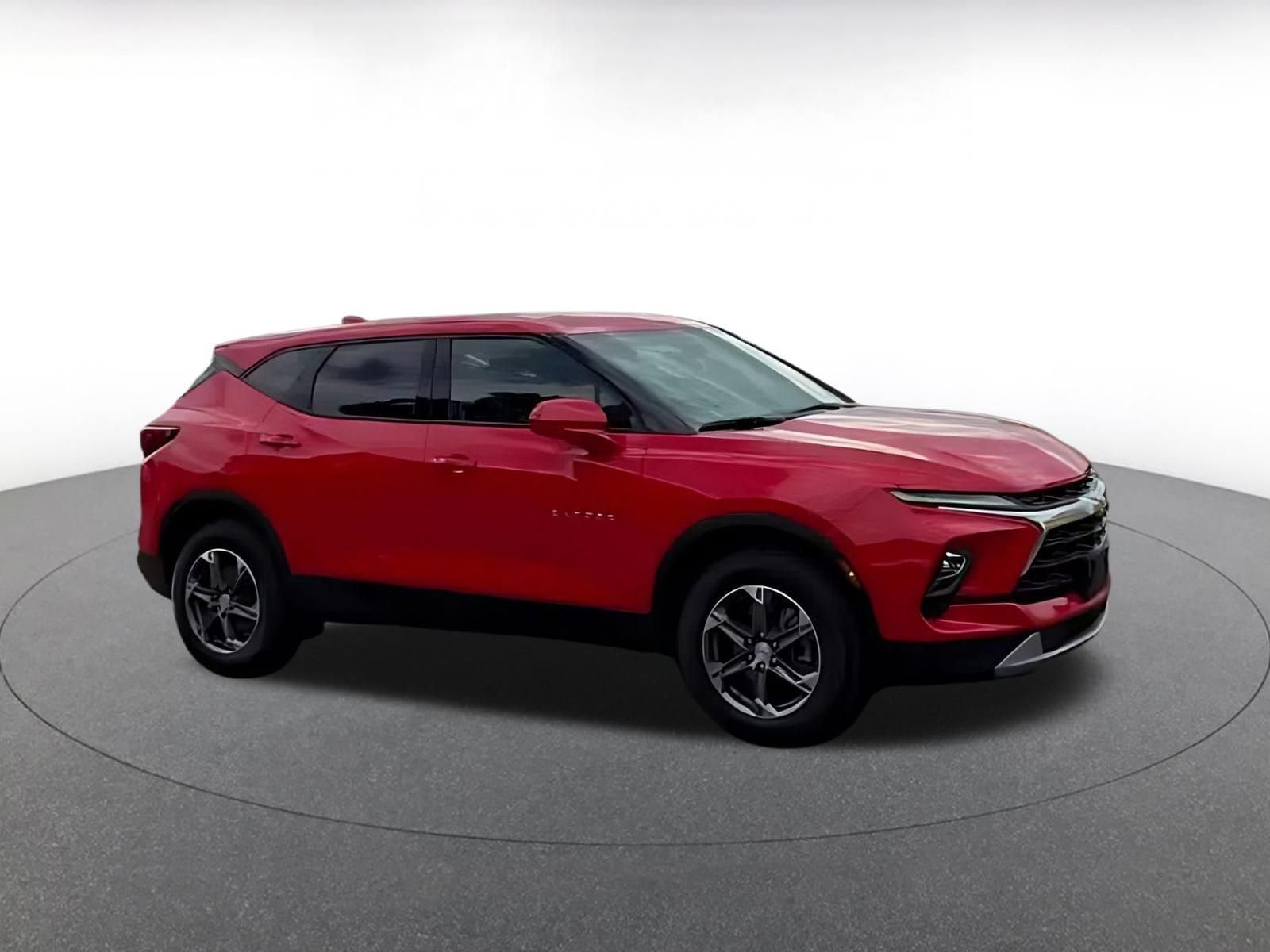 Thumbnail: 2026 Chevrolet Blazer - 2