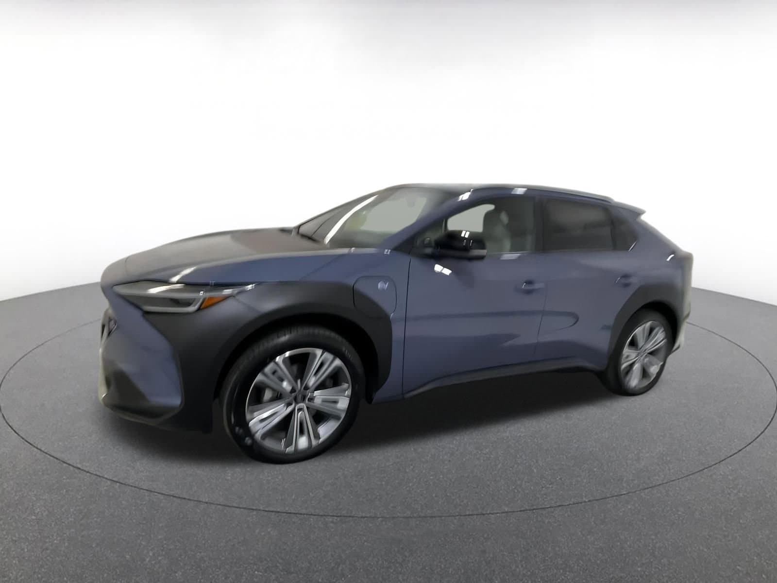 Thumbnail: 2023 Subaru Solterra - 7