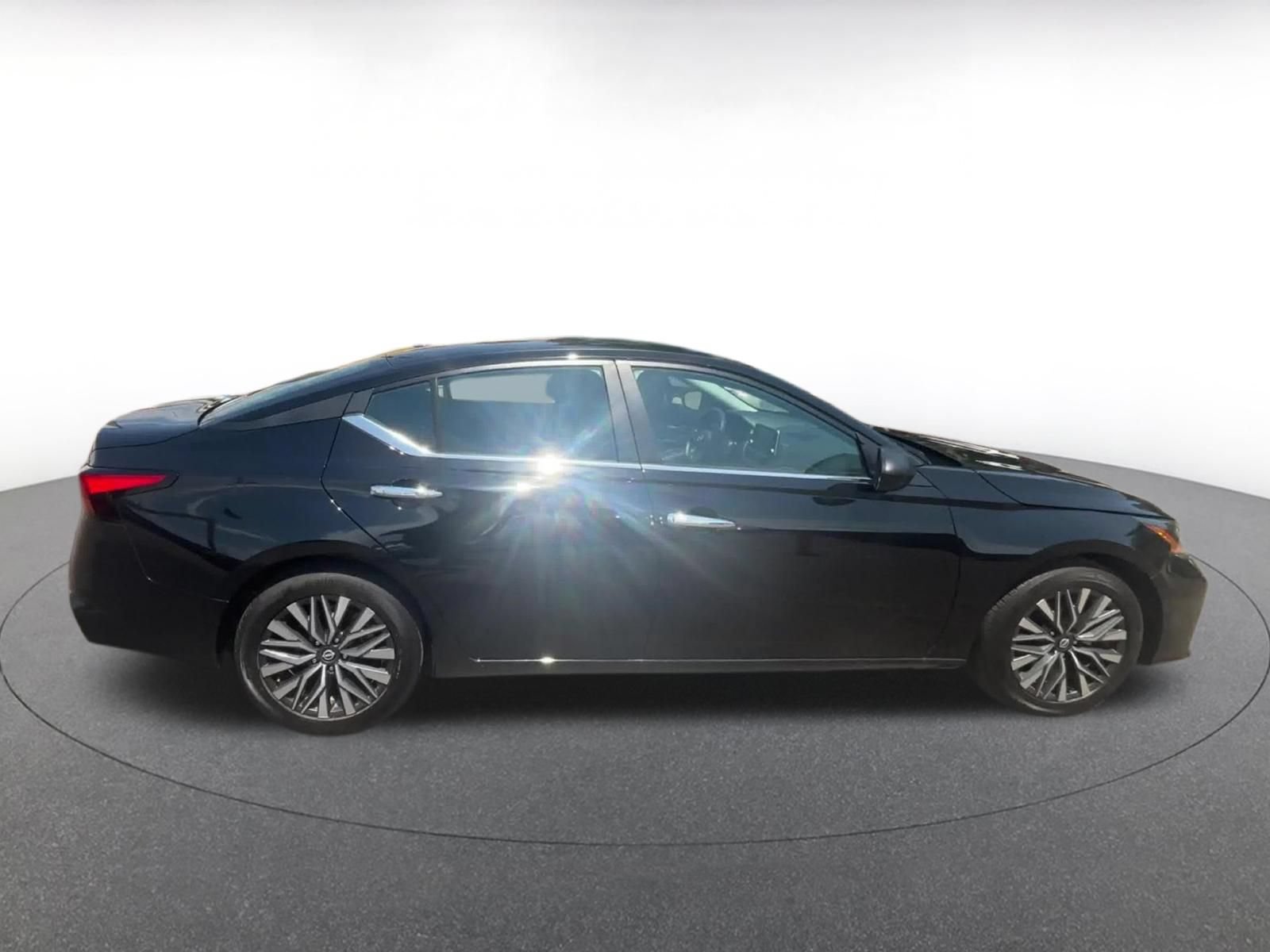 Thumbnail: 2025 Nissan Altima - 16