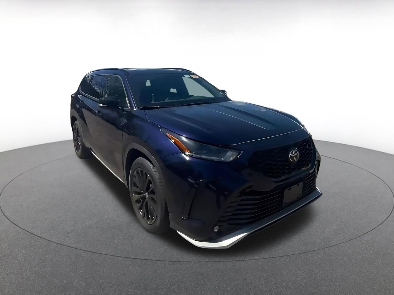 Thumbnail: 2025 Toyota Highlander - 3