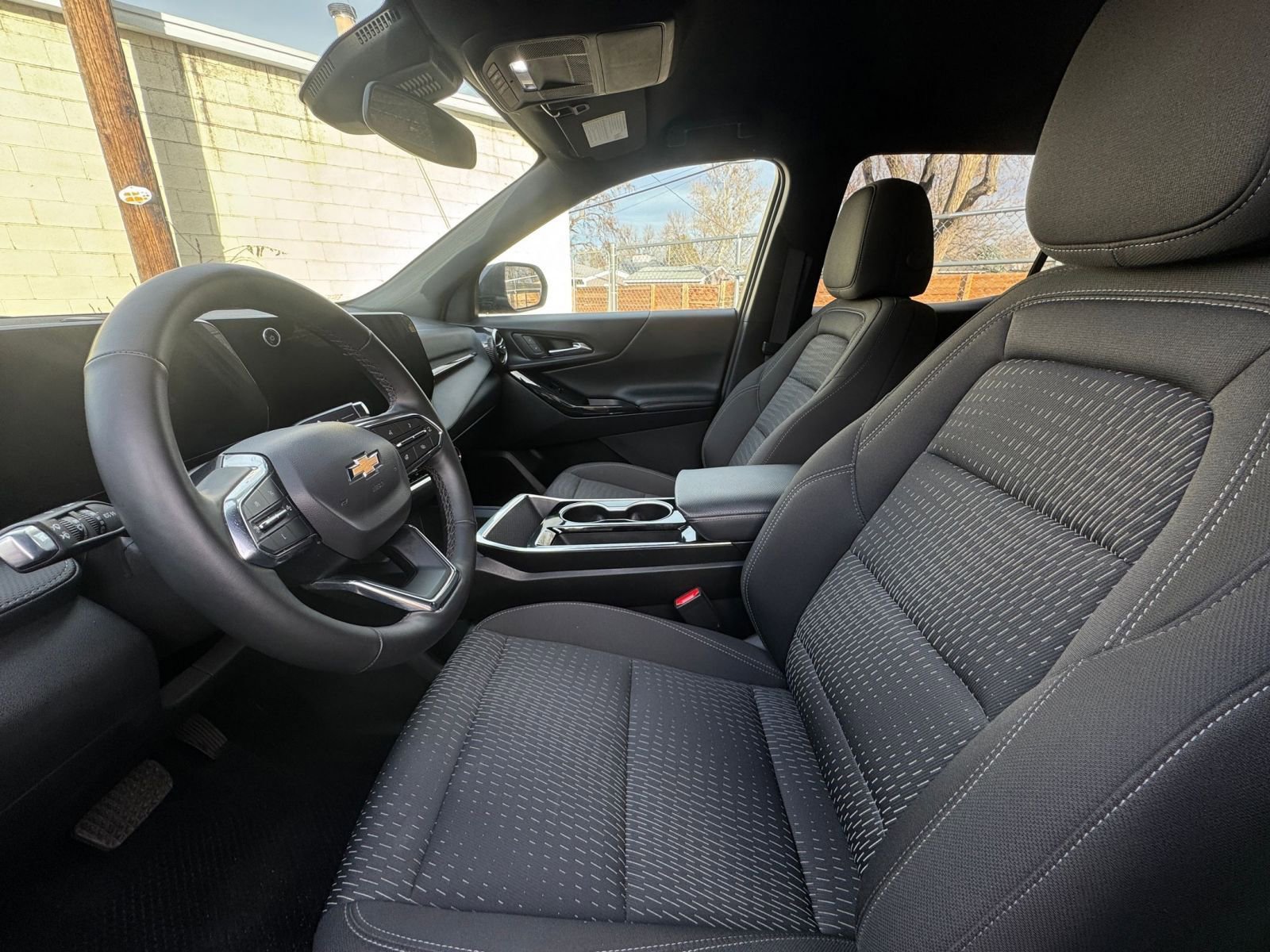 Thumbnail: 2025 Chevrolet Equinox - 25