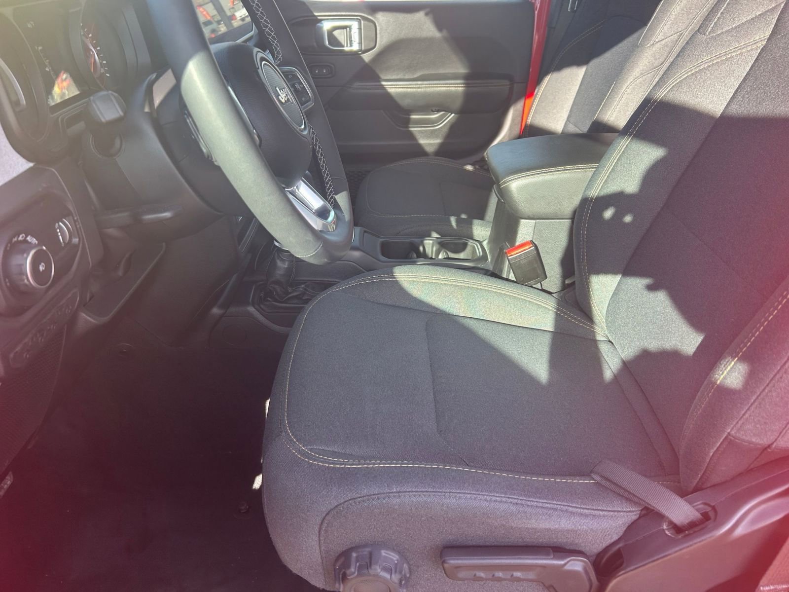 Thumbnail: 2025 Jeep Wrangler - 27