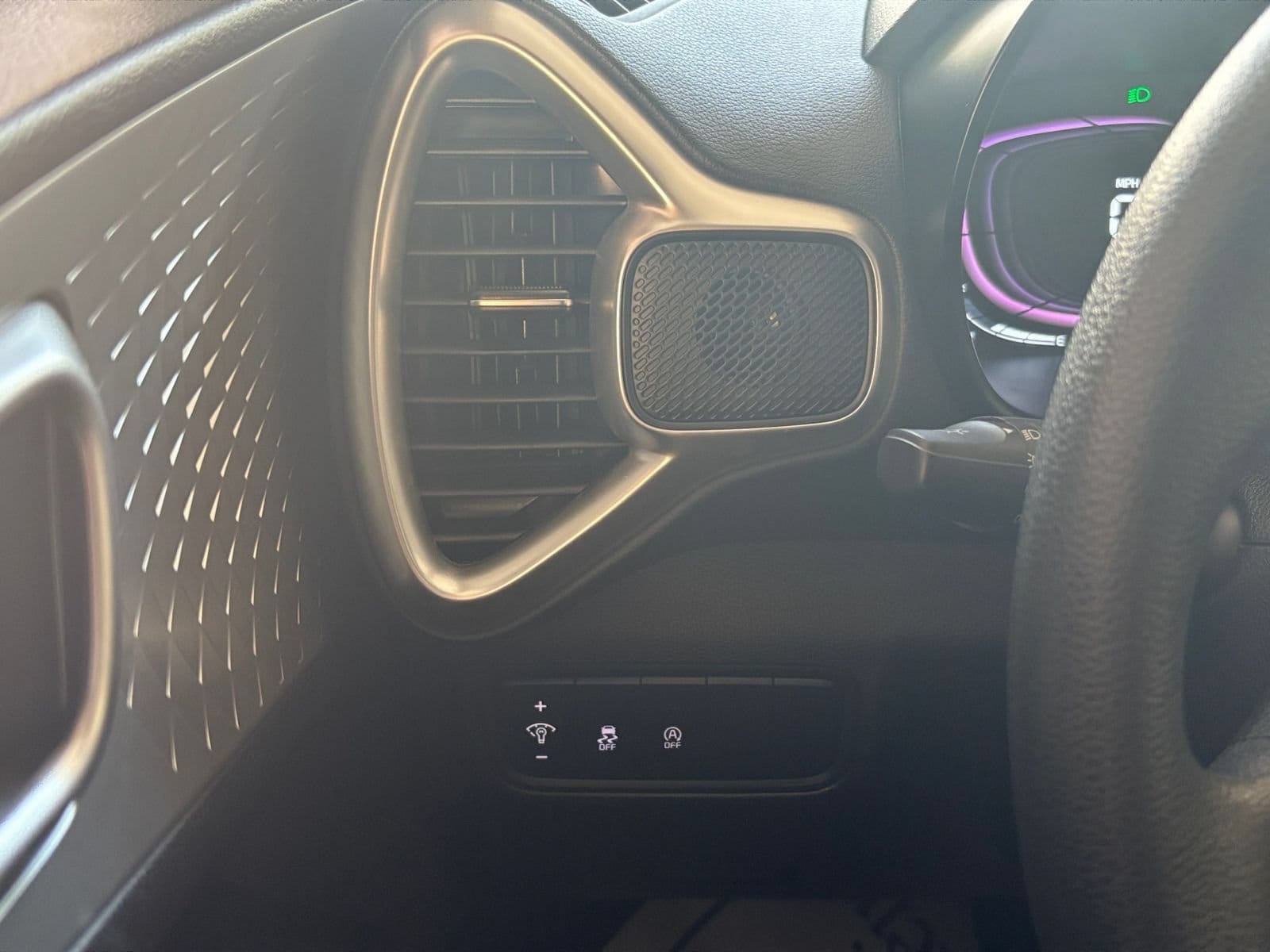 Thumbnail: 2025 Kia Soul - 31