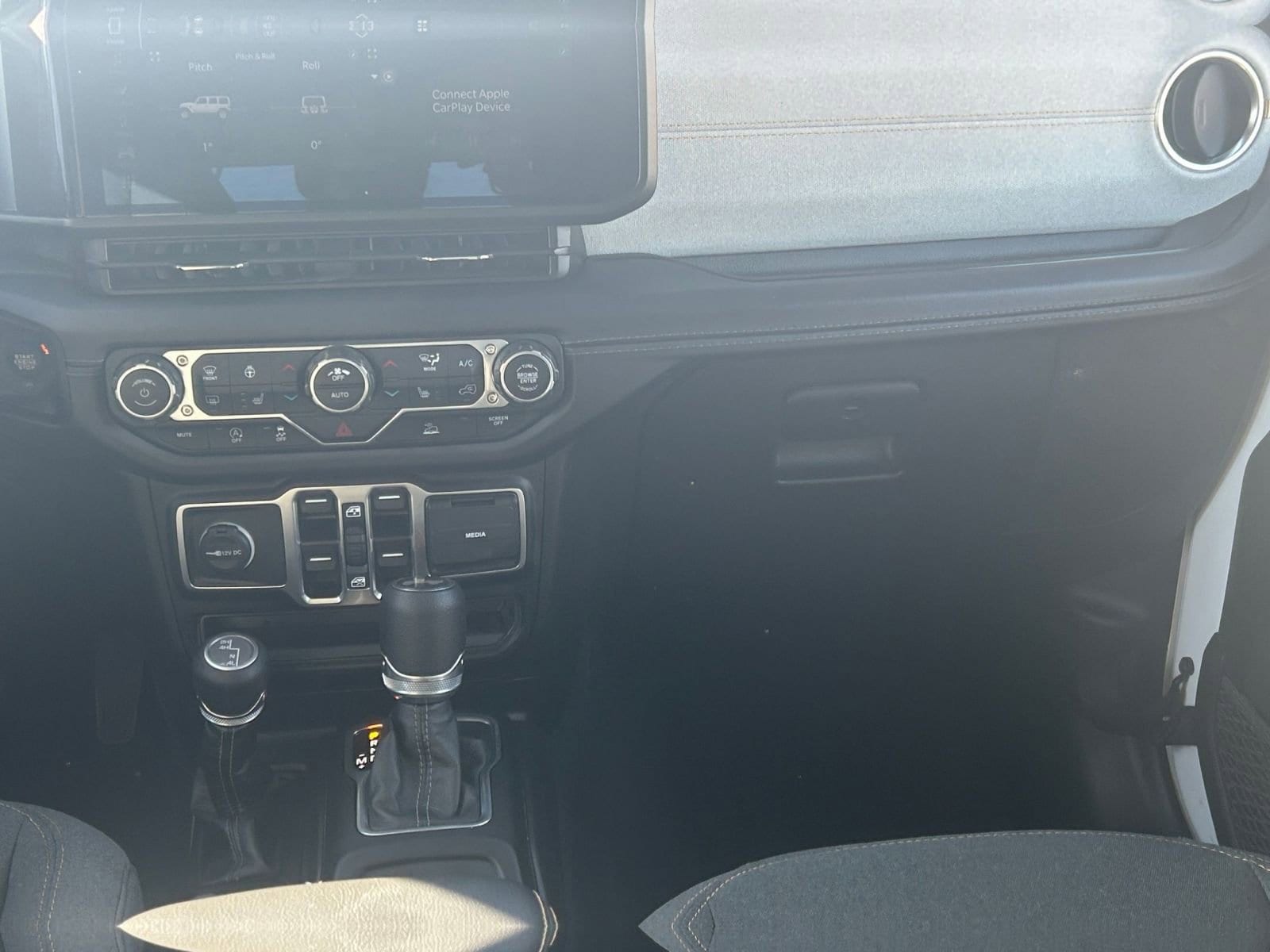 Thumbnail: 2025 Jeep Wrangler - 35