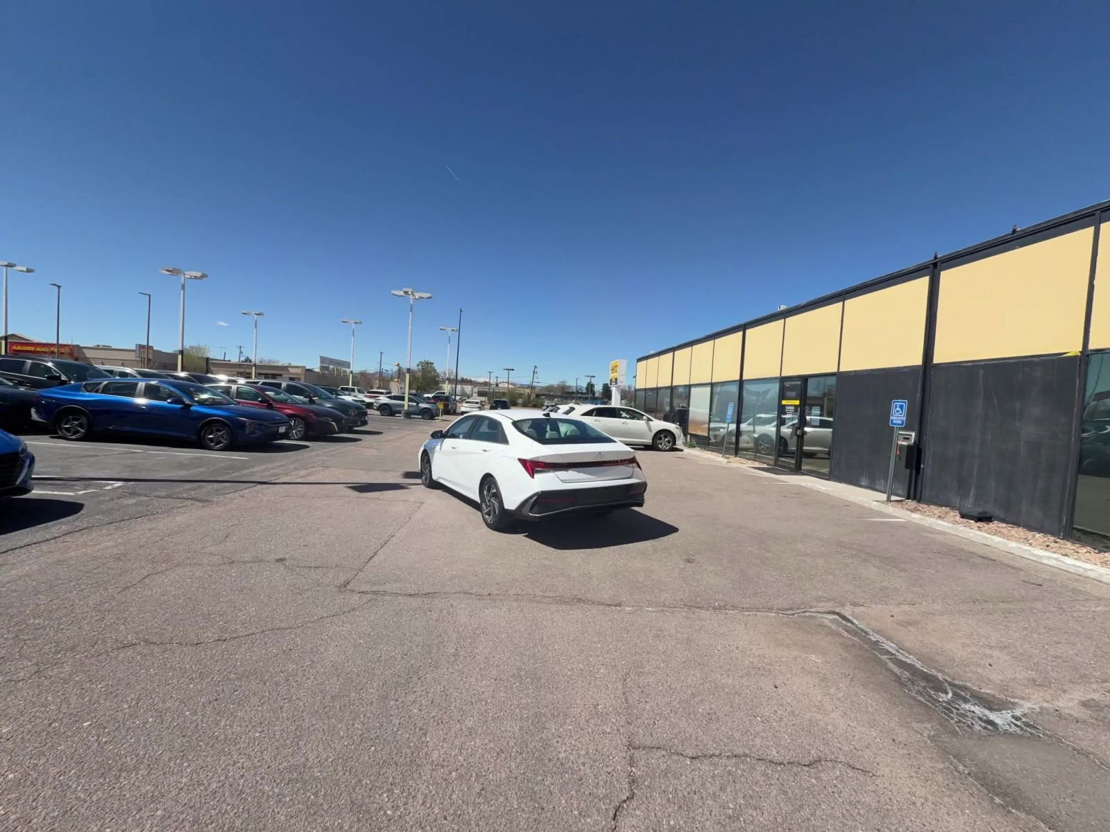 Thumbnail: 2025 Hyundai Elantra - 15