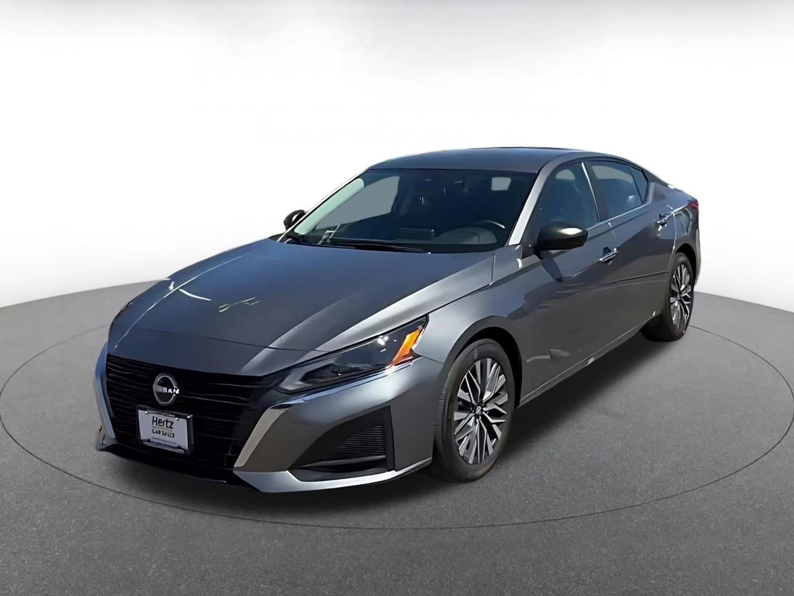 Thumbnail: 2025 Nissan Altima - 7