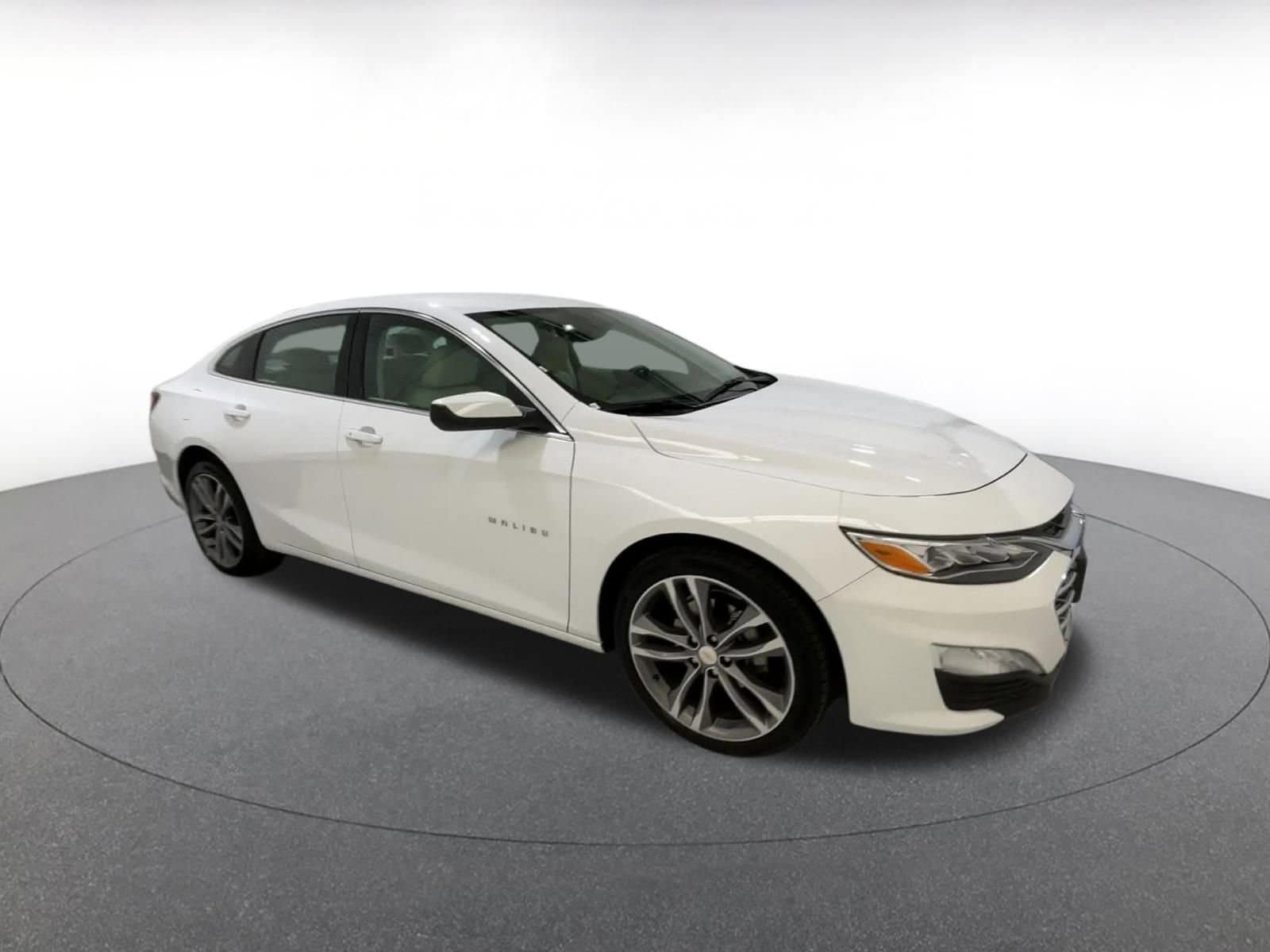 2024 Chevrolet Malibu LT 2