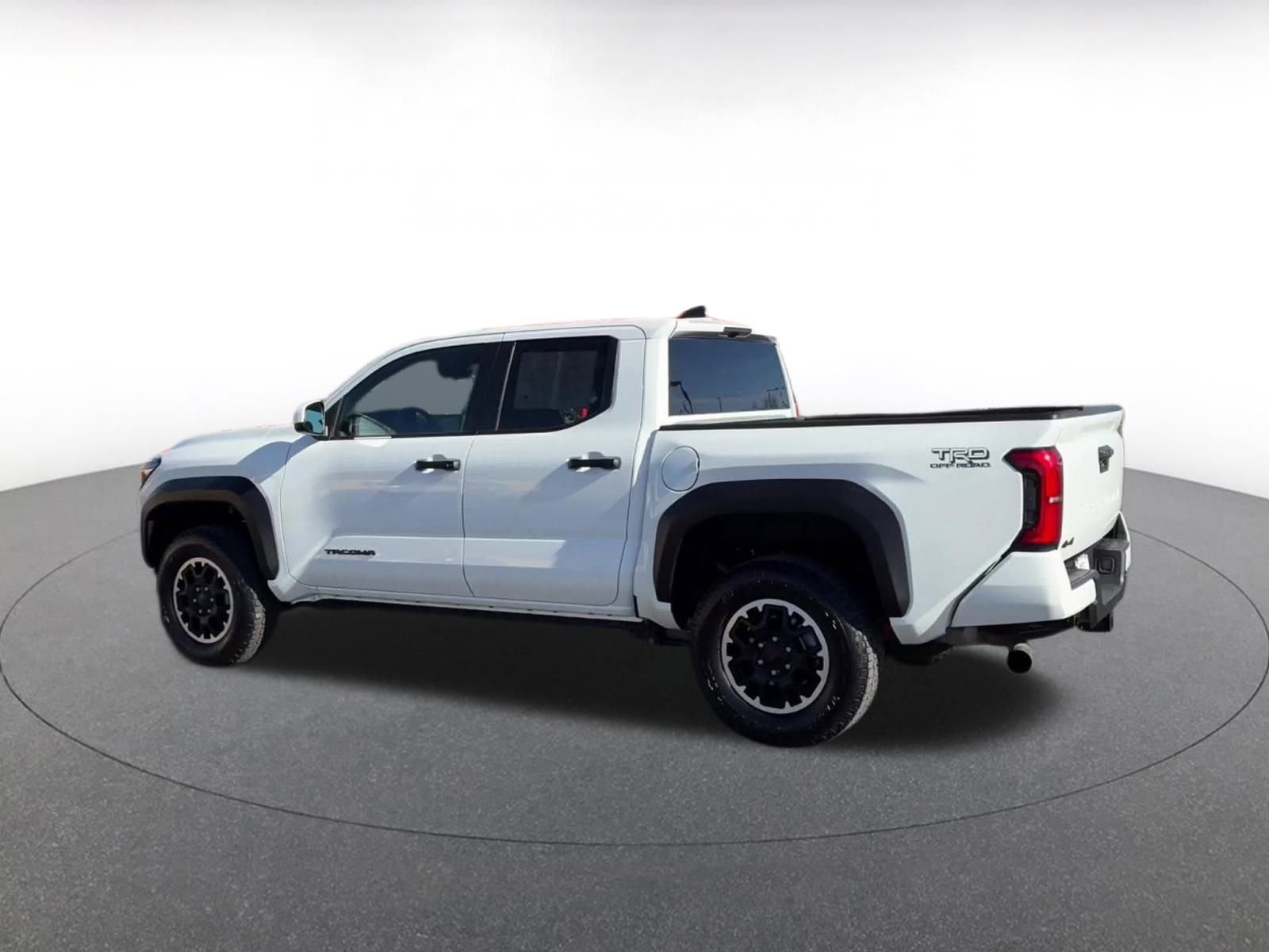 Thumbnail: 2025 Toyota Tacoma - 10