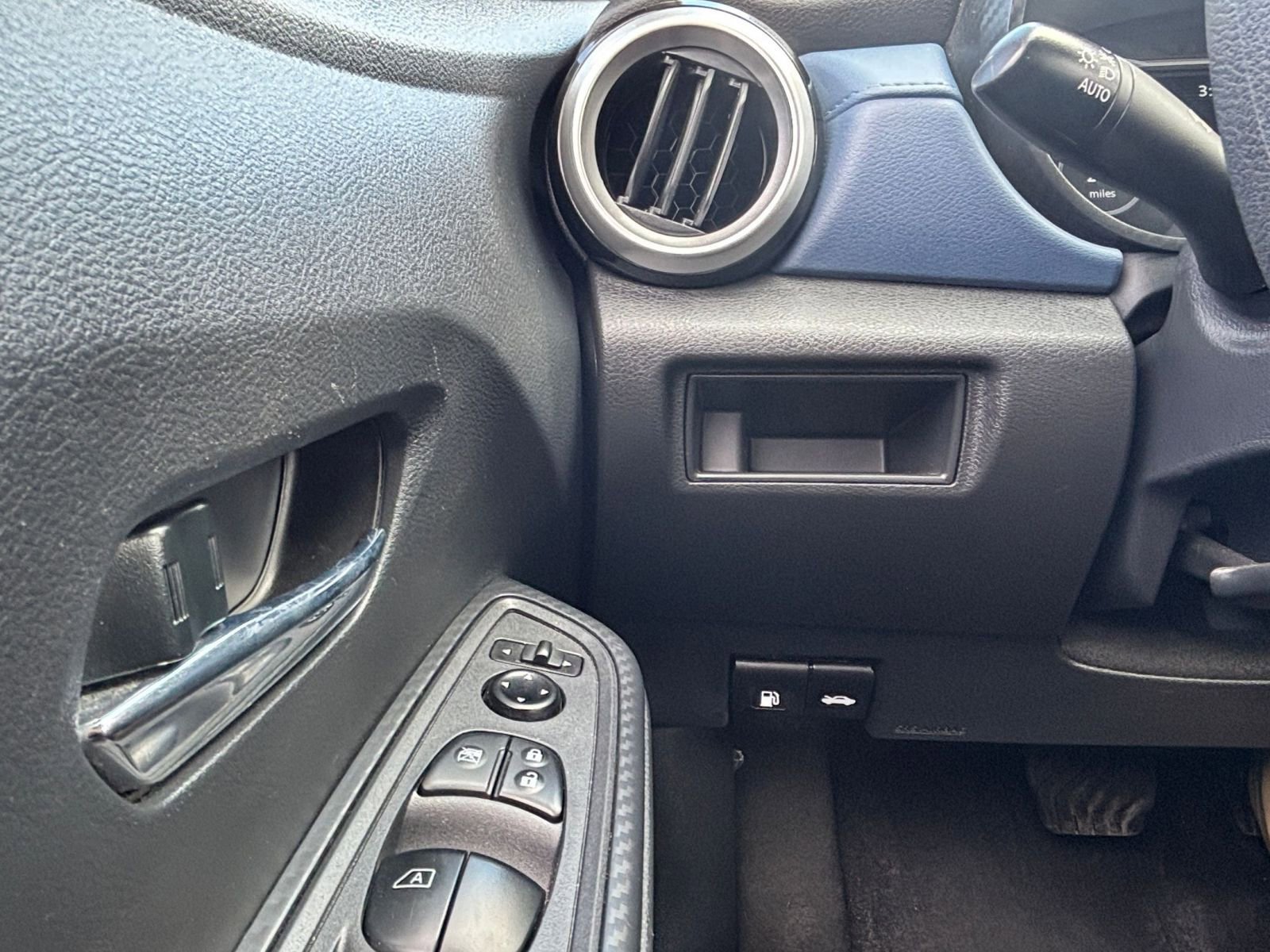 Thumbnail: 2025 Nissan Versa - 32