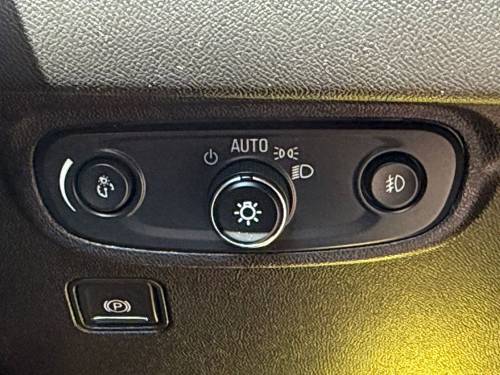 Thumbnail: 2024 GMC Terrain - 35