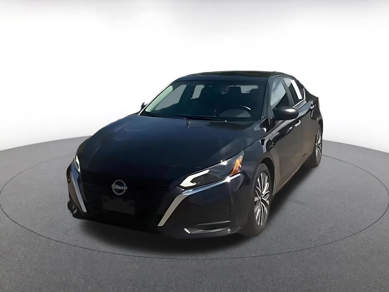 Thumbnail: 2025 Nissan Altima - 4