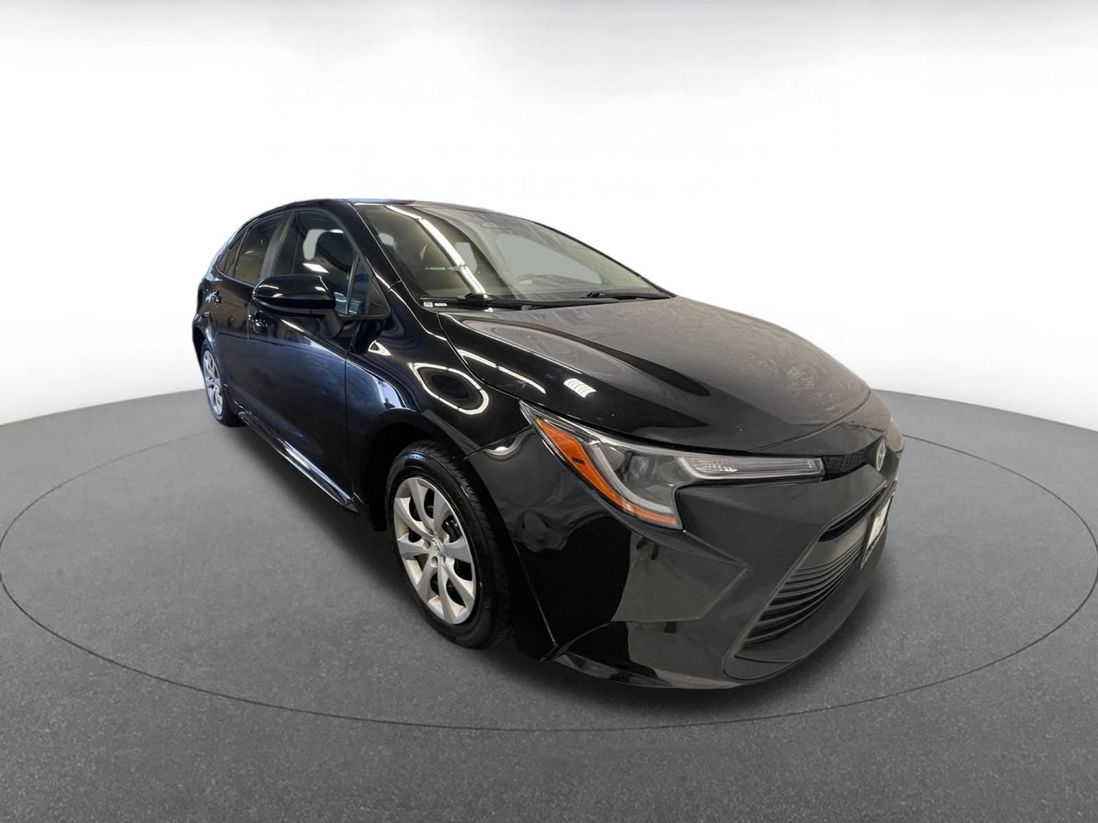 Thumbnail: 2024 Toyota Corolla - 1