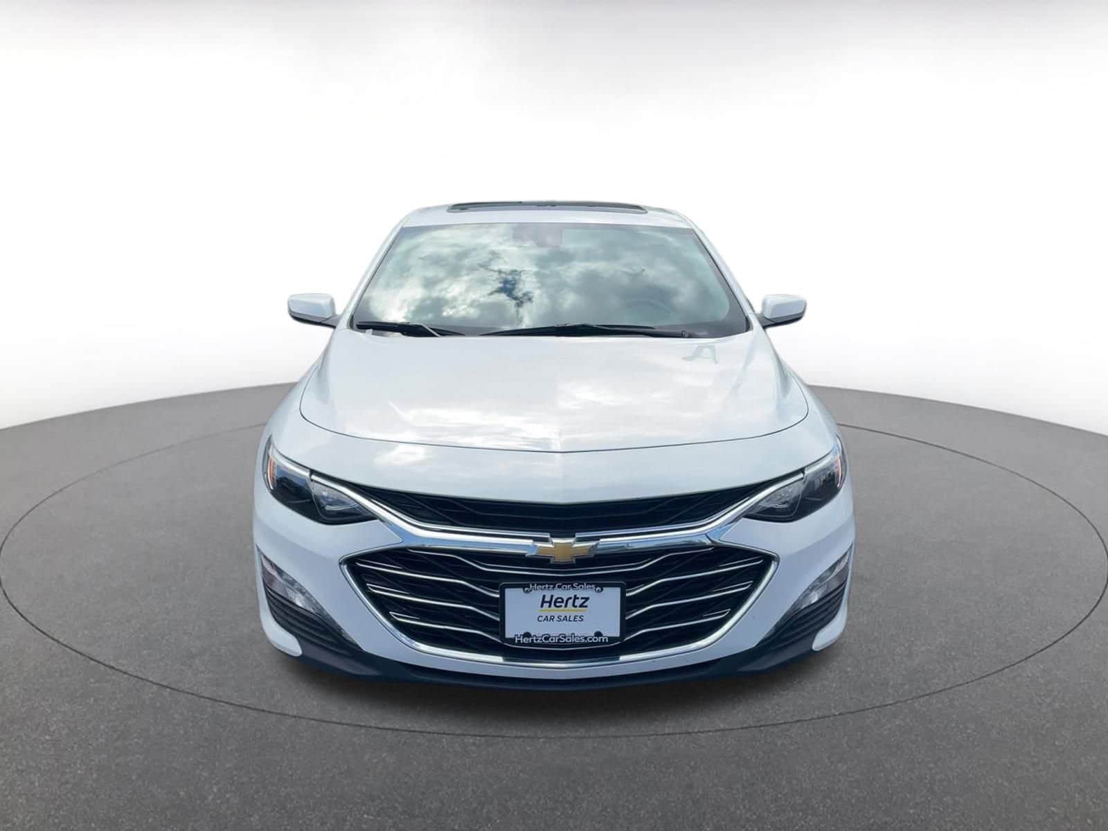 Thumbnail: 2024 Chevrolet Malibu - 4