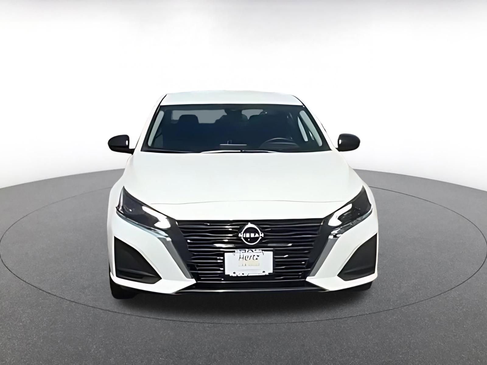 Thumbnail: 2025 Nissan Altima - 4