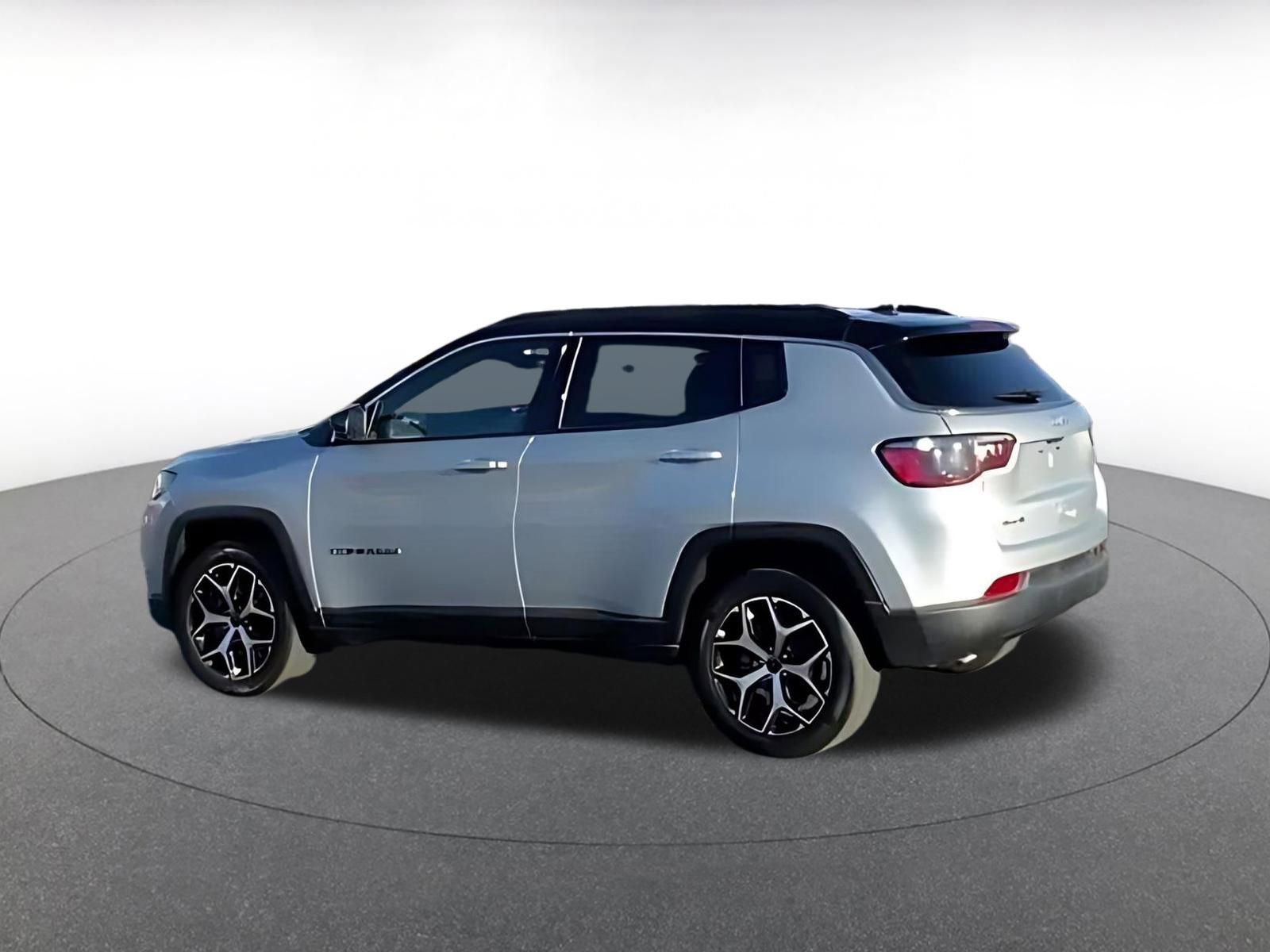 Thumbnail: 2025 Jeep Compass - 11