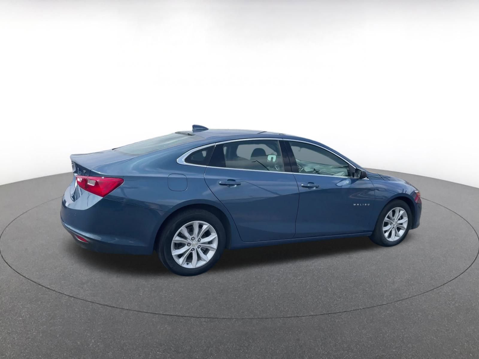 Thumbnail: 2024 Chevrolet Malibu - 14