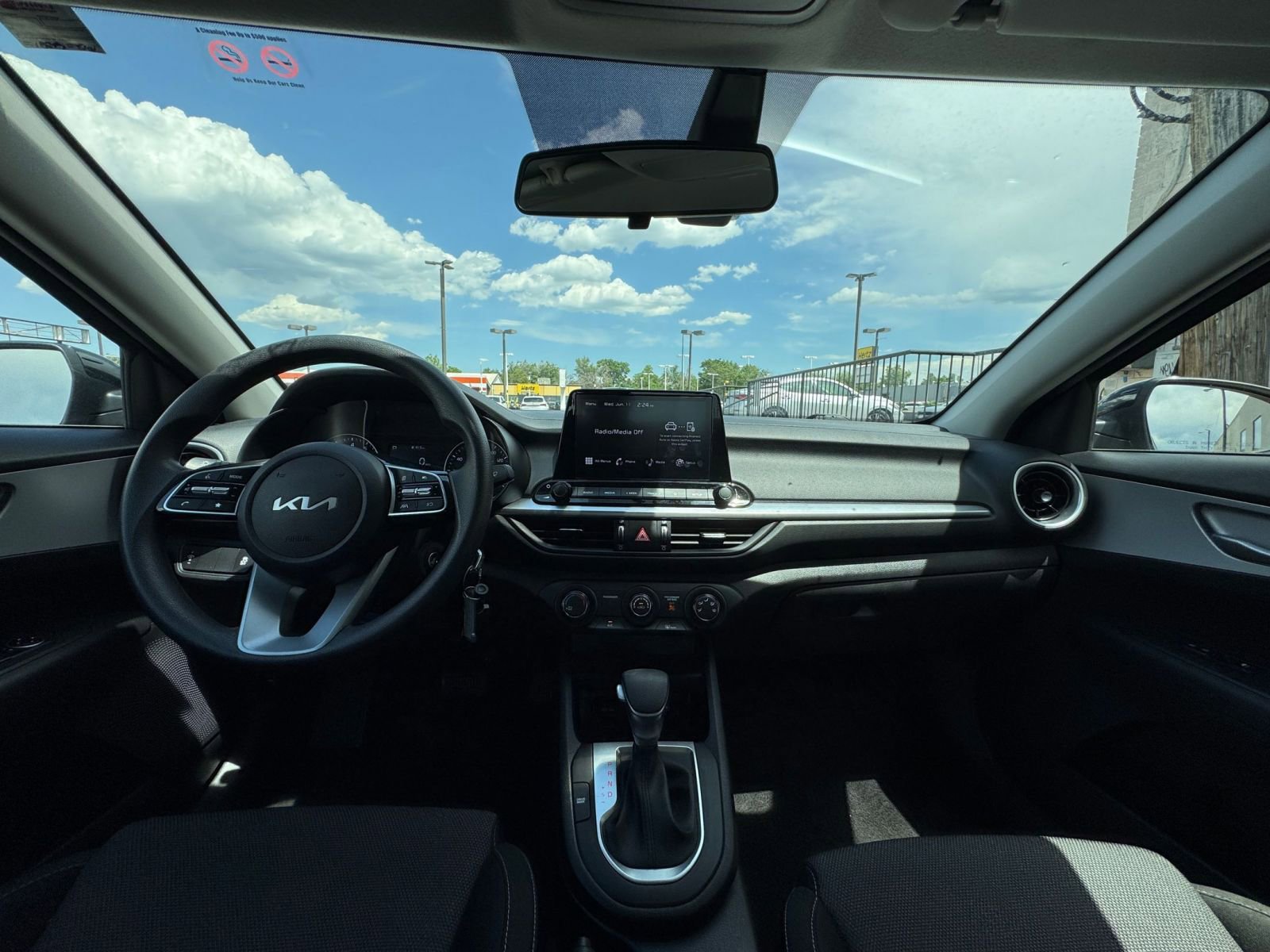2024 Kia Forte LXS 18