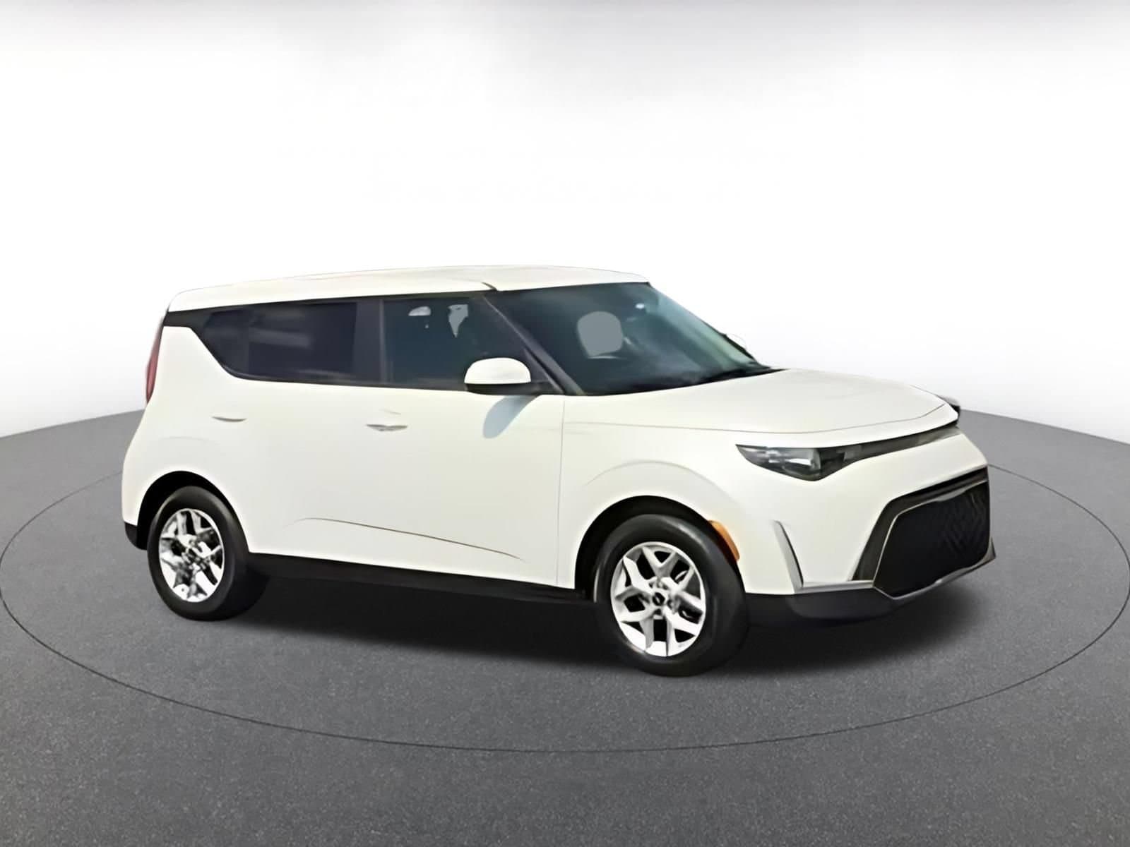 Thumbnail: 2025 Kia Soul - 13