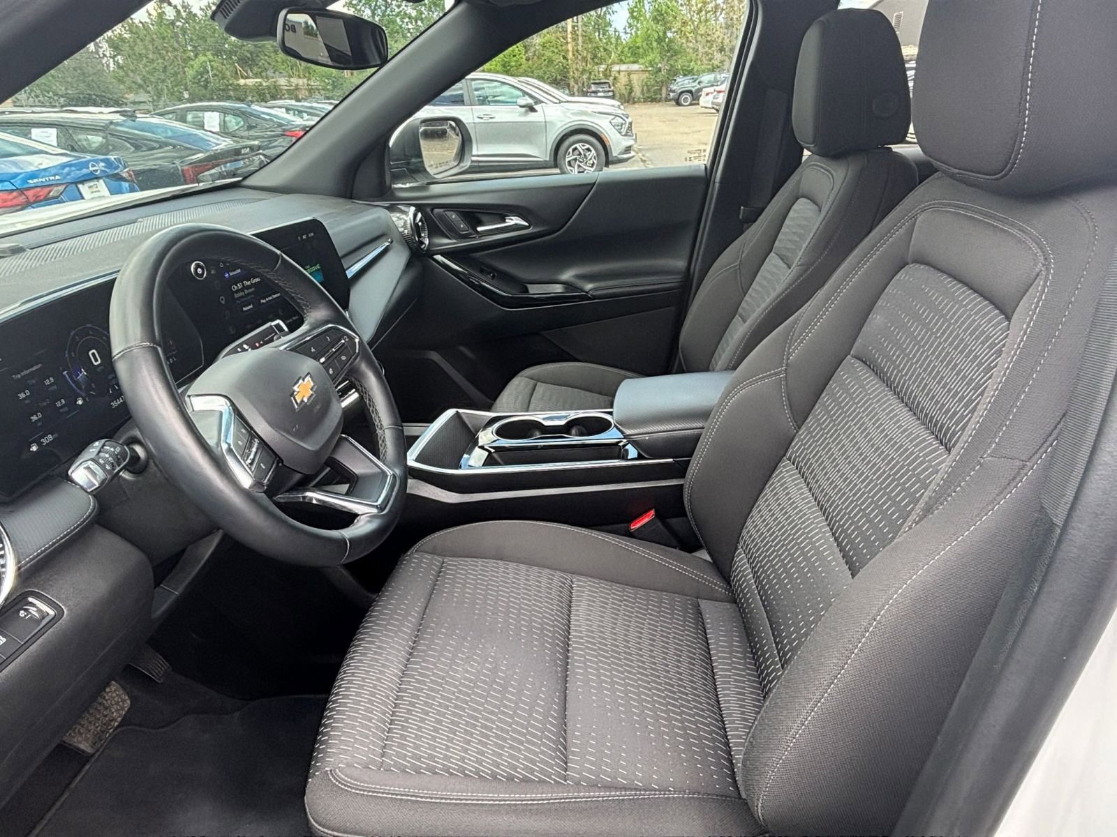 Thumbnail: 2025 Chevrolet Equinox - 24