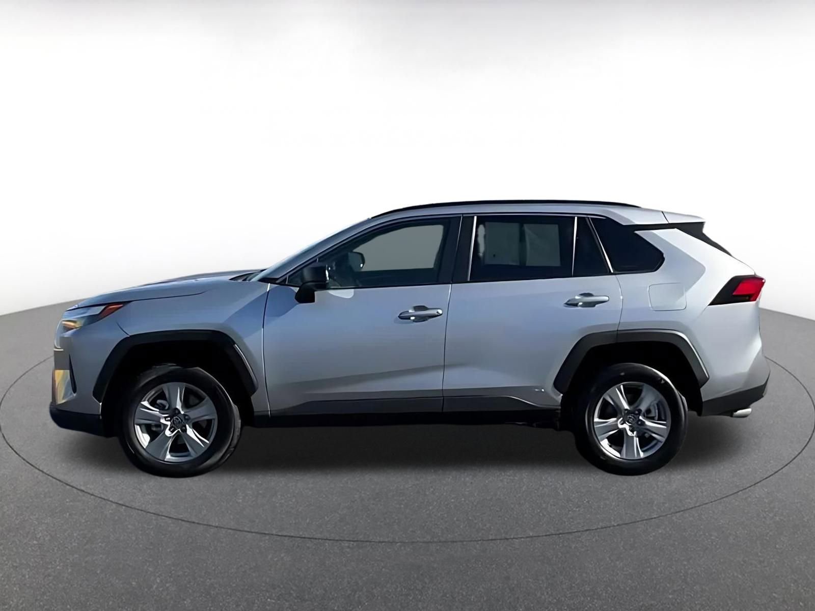 Thumbnail: 2025 Toyota RAV4 - 9