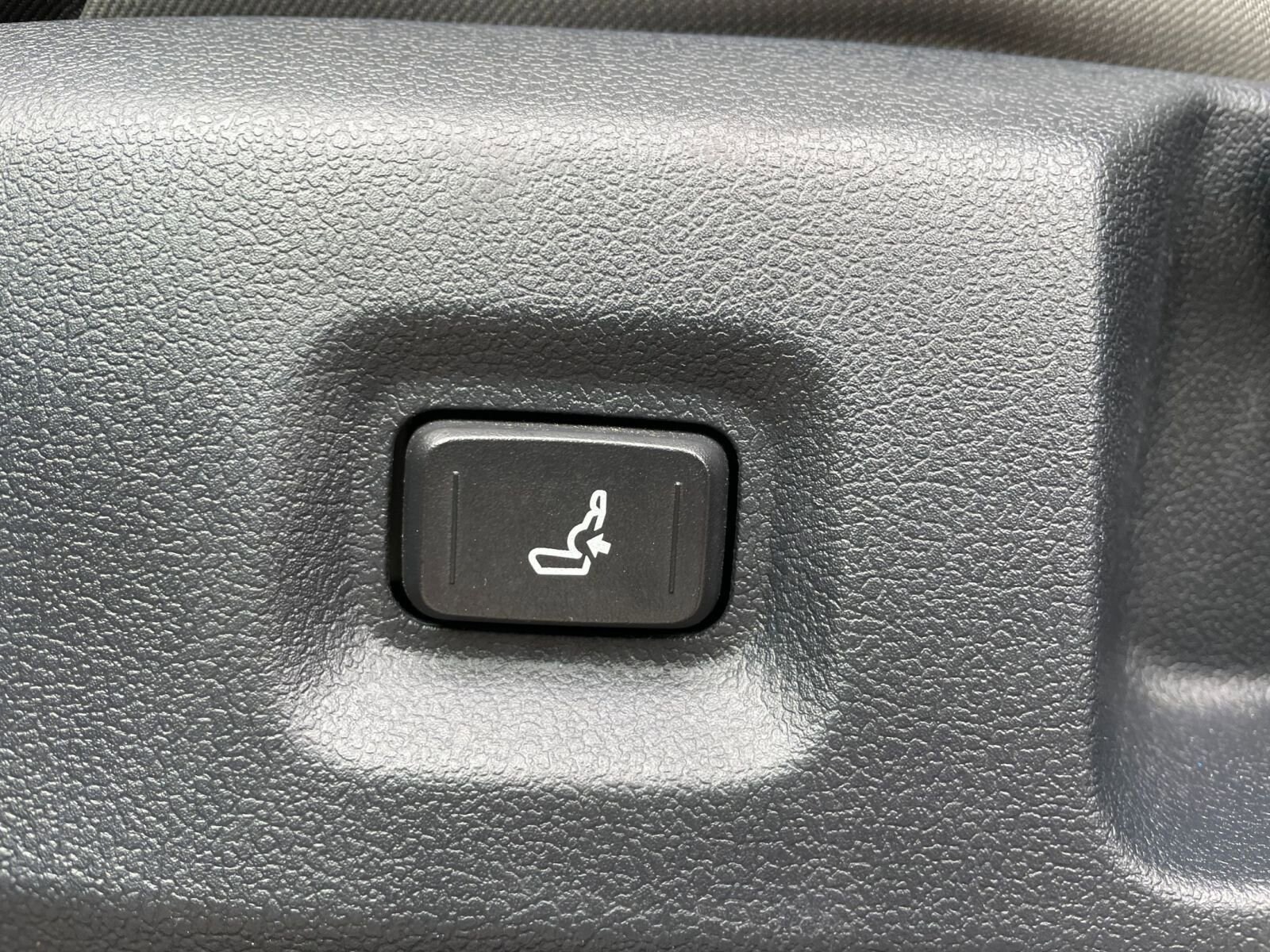 Thumbnail: 2025 Toyota Tacoma - 22