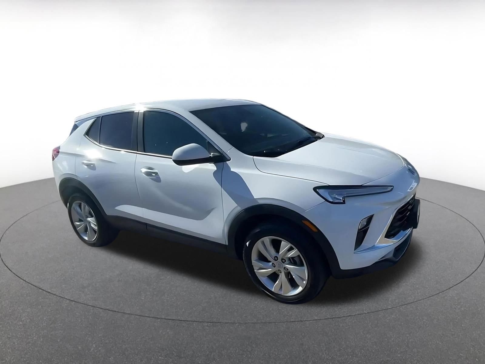 Thumbnail: 2025 Buick Encore GX - 2