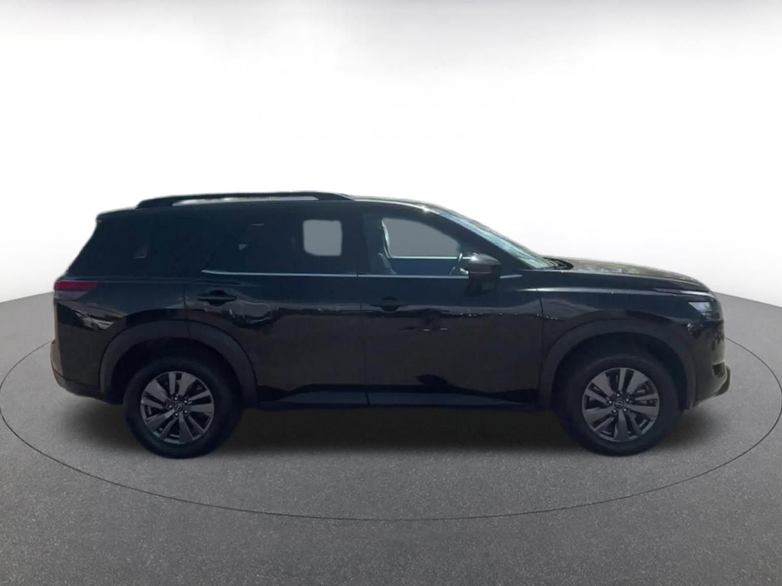 Thumbnail: 2025 Nissan Pathfinder - 14